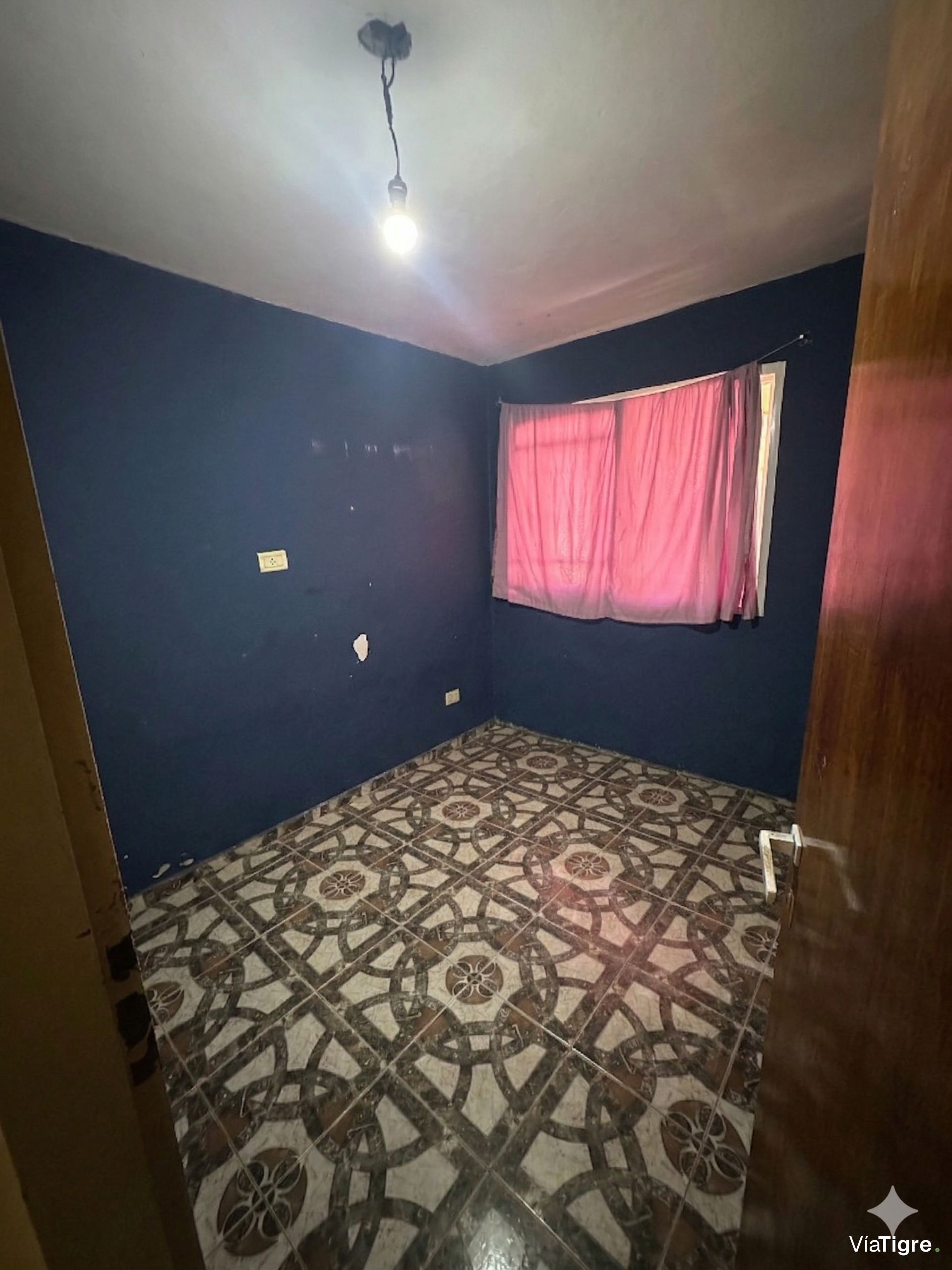 Casa con dpto independiente en el Talar en VENTA