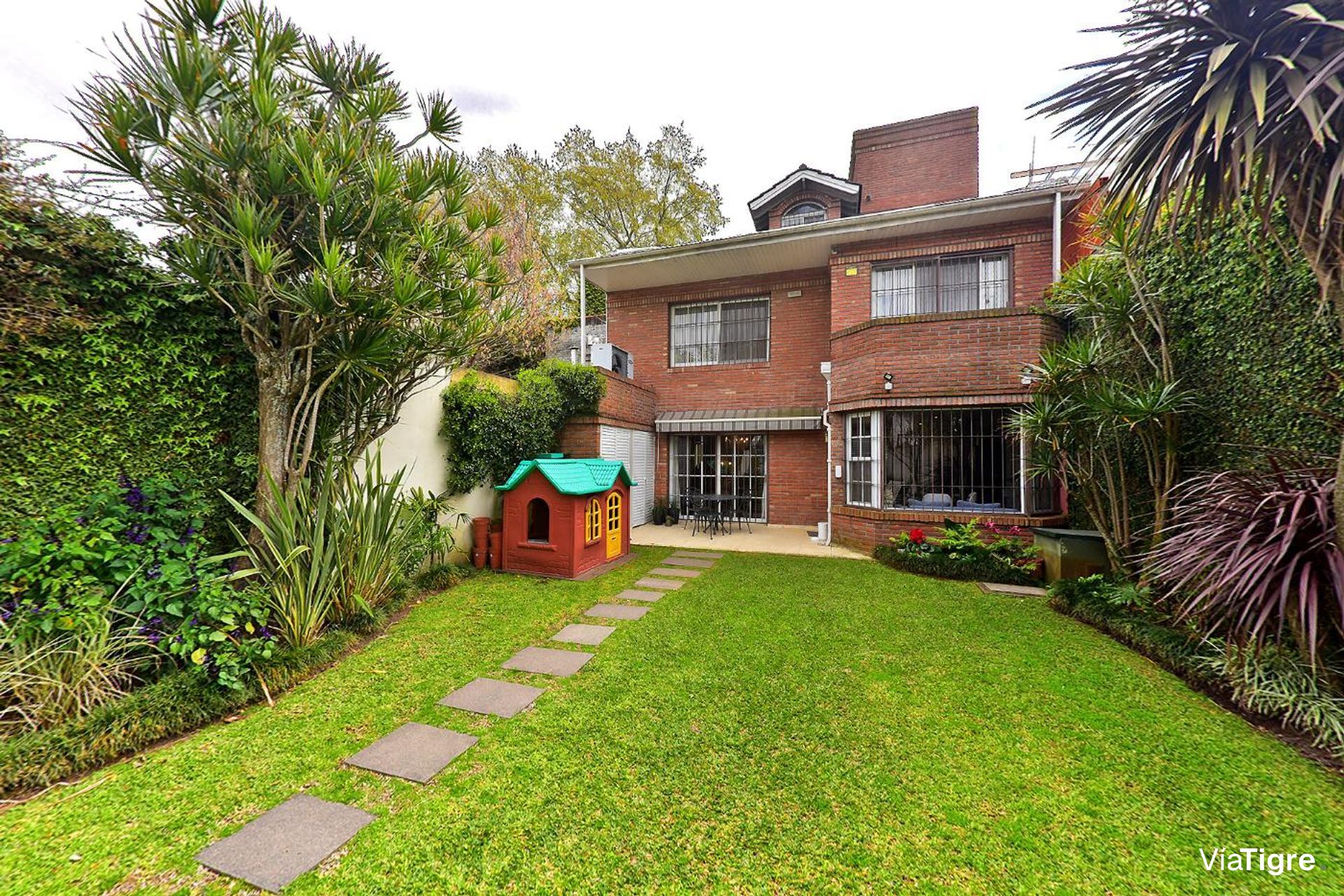 Venta Casa 6 Ambientes Martinez Pileta Y Quincho