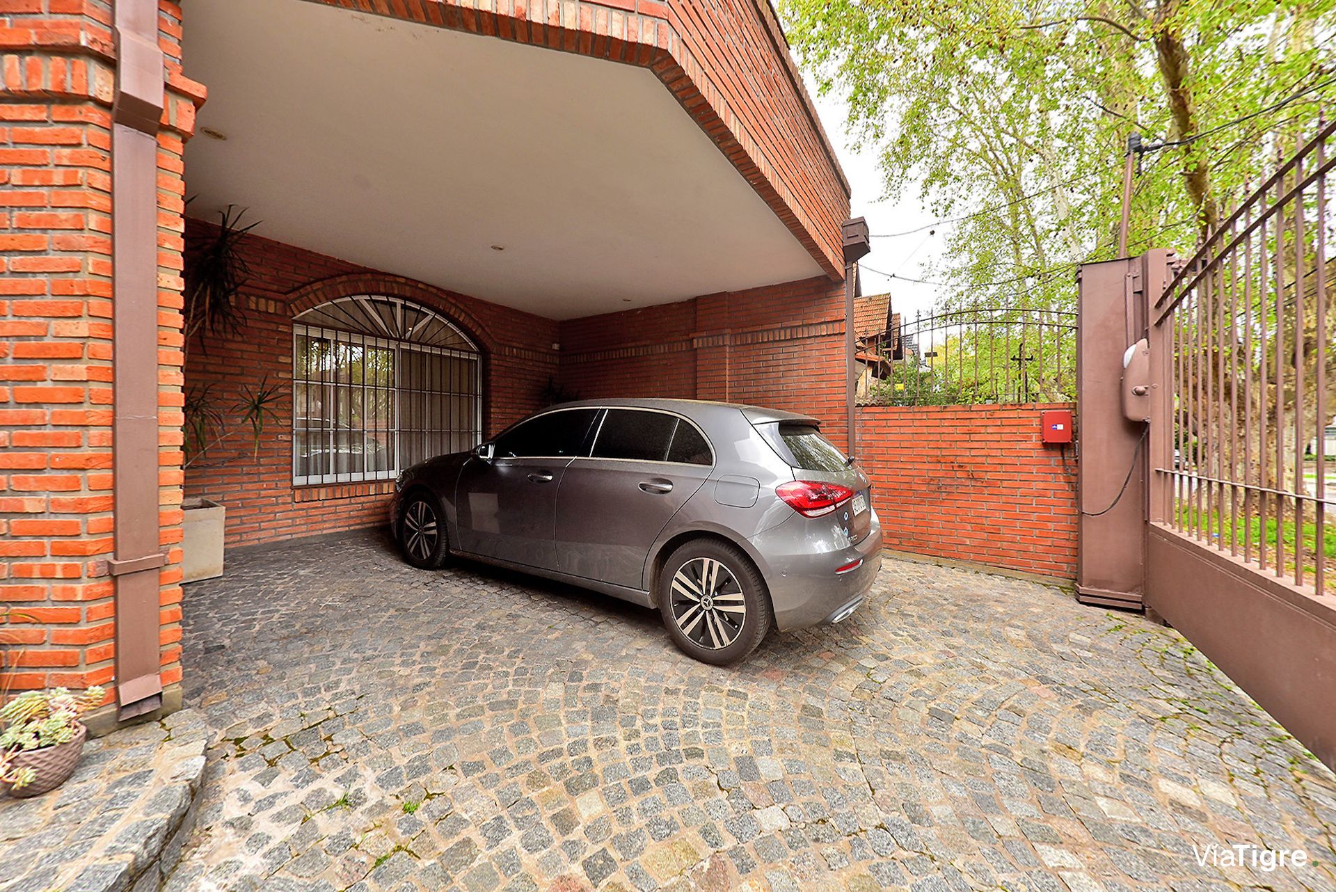 Venta Casa 6 Ambientes Martinez Pileta Y Quincho