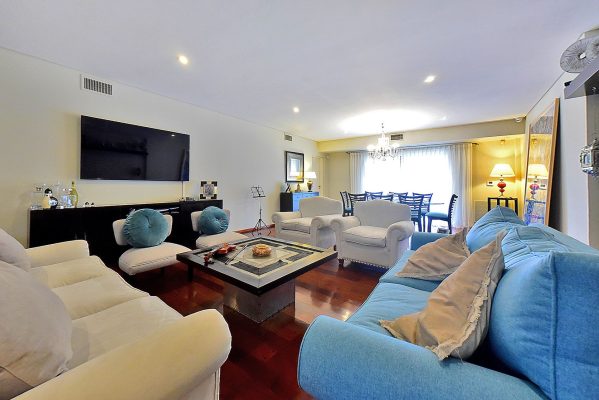 Venta Casa 6 Ambientes Martinez Pileta Y Quincho