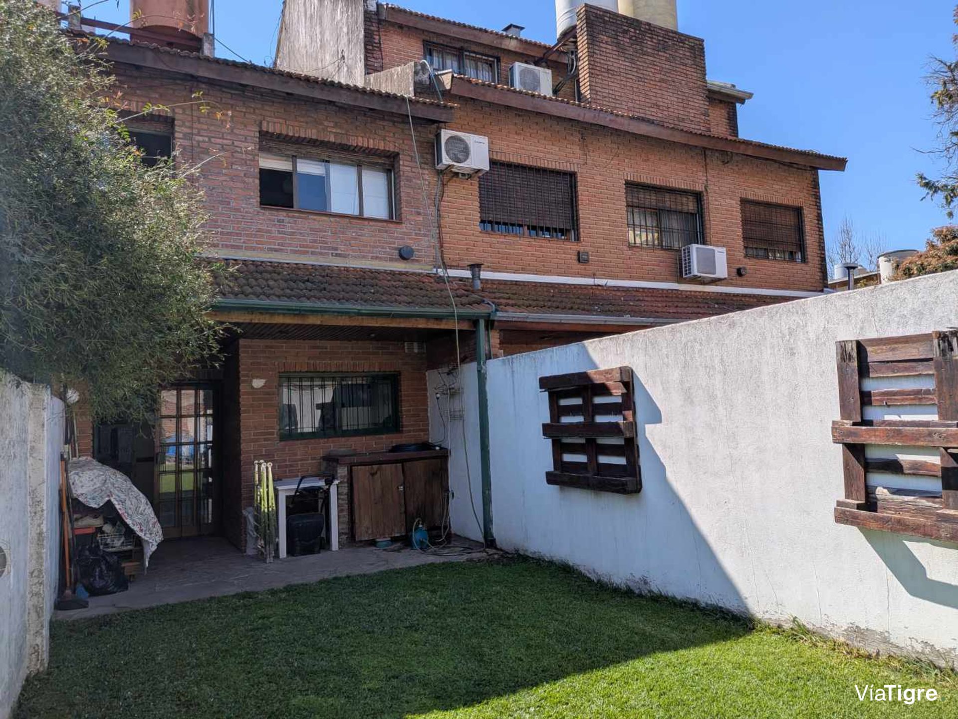 Casa 4 ambientes en venta Olivos cochera jardin