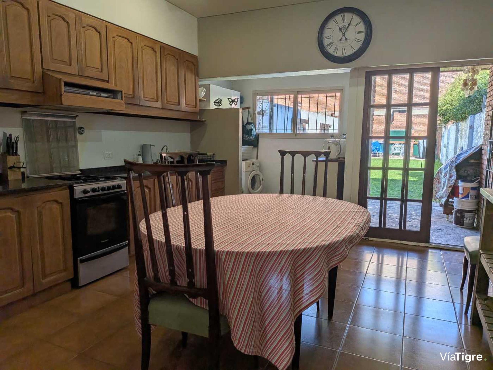 Casa 4 ambientes en venta Olivos cochera jardin