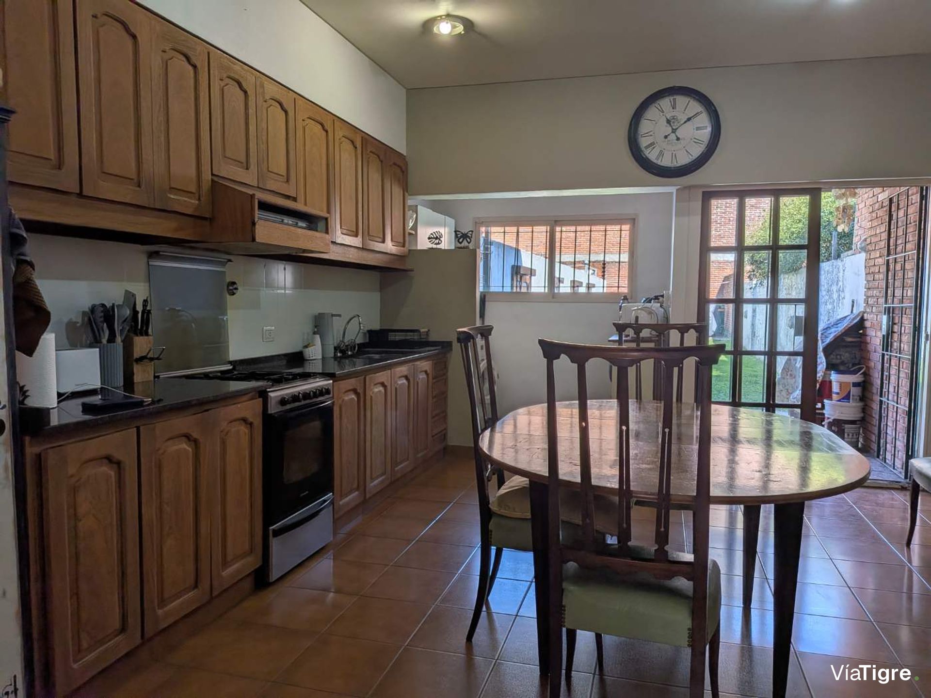 Casa 4 ambientes en venta Olivos cochera jardin
