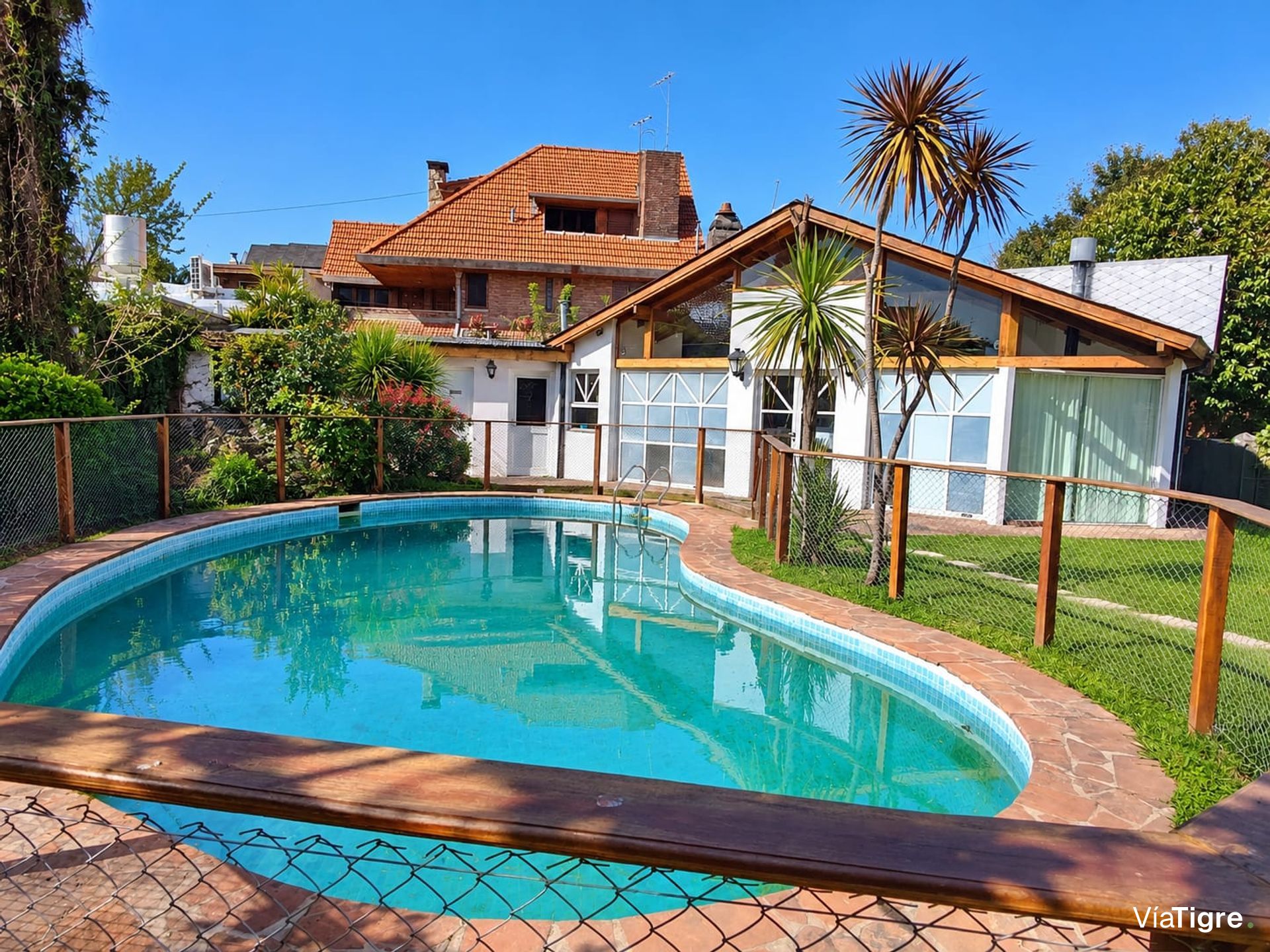 Venta Olivos Casa 6 amb Quincho Pileta cochera