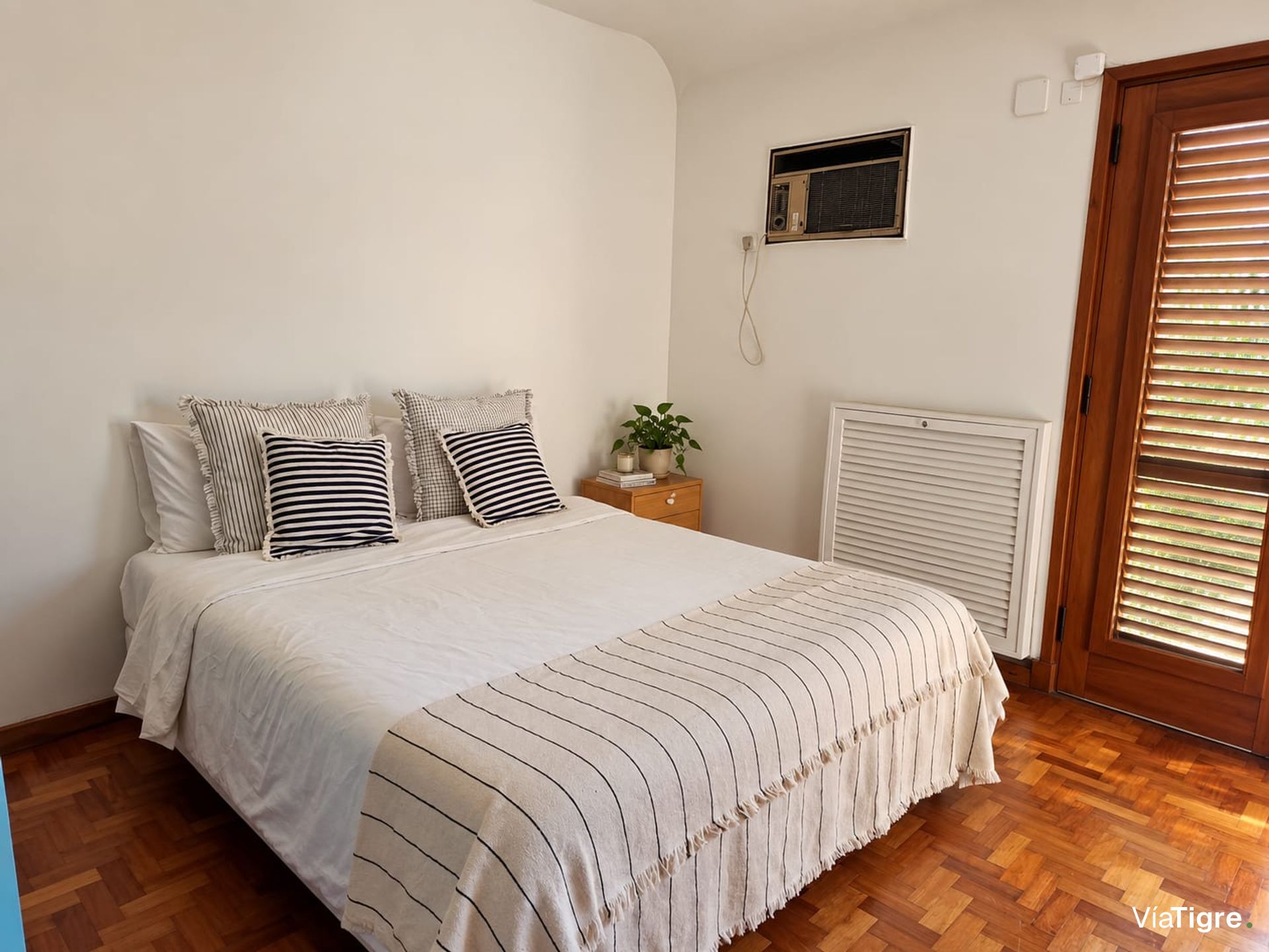 Venta Olivos Casa 6 amb Quincho Pileta cochera