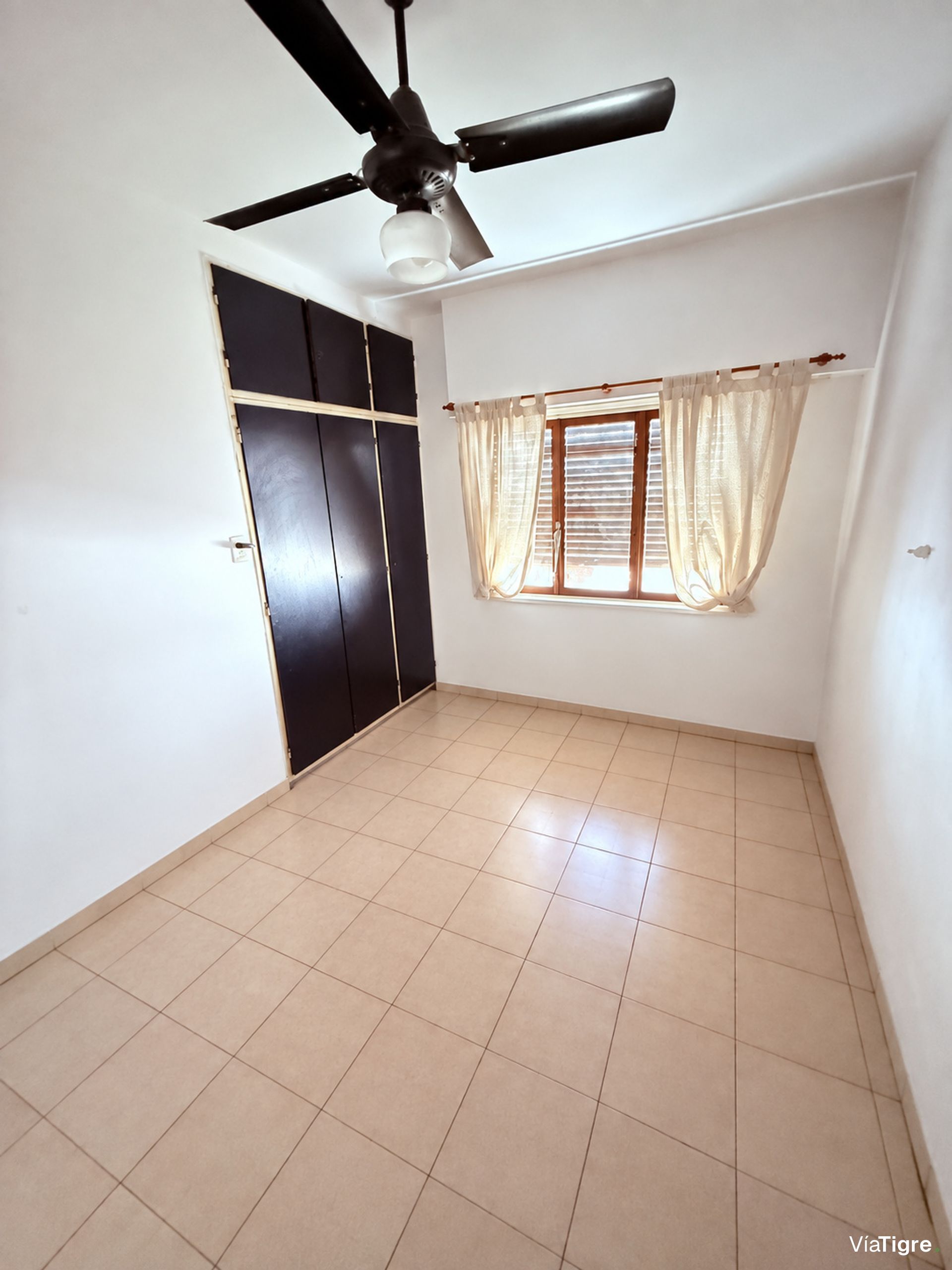 Venta casa 5 amb a reciclar en Villa Martelli