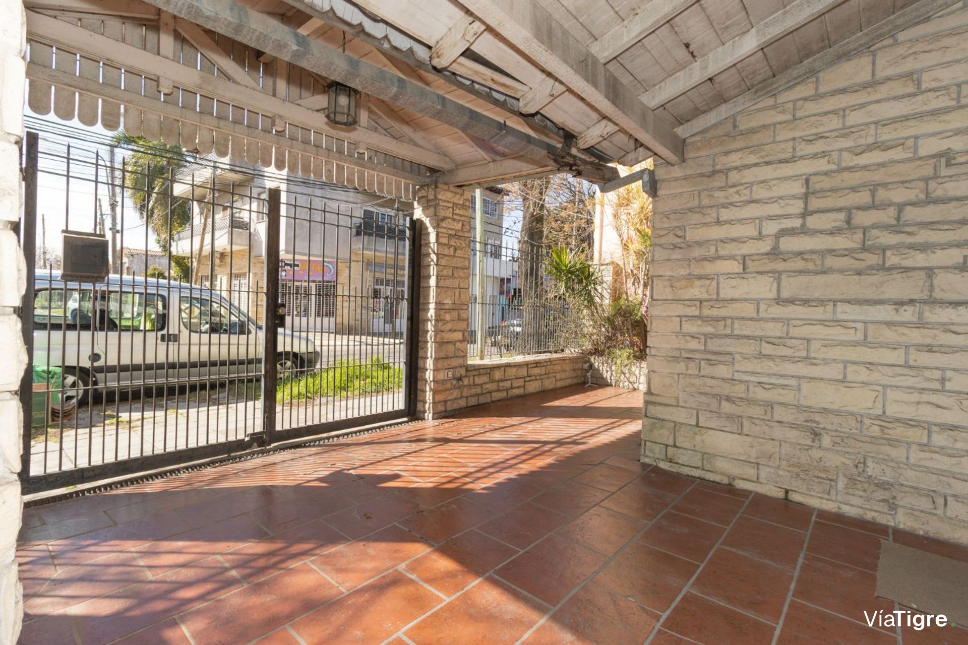 Casa En Venta Carapachay Exc. Ubicacion 2/3 Amb.