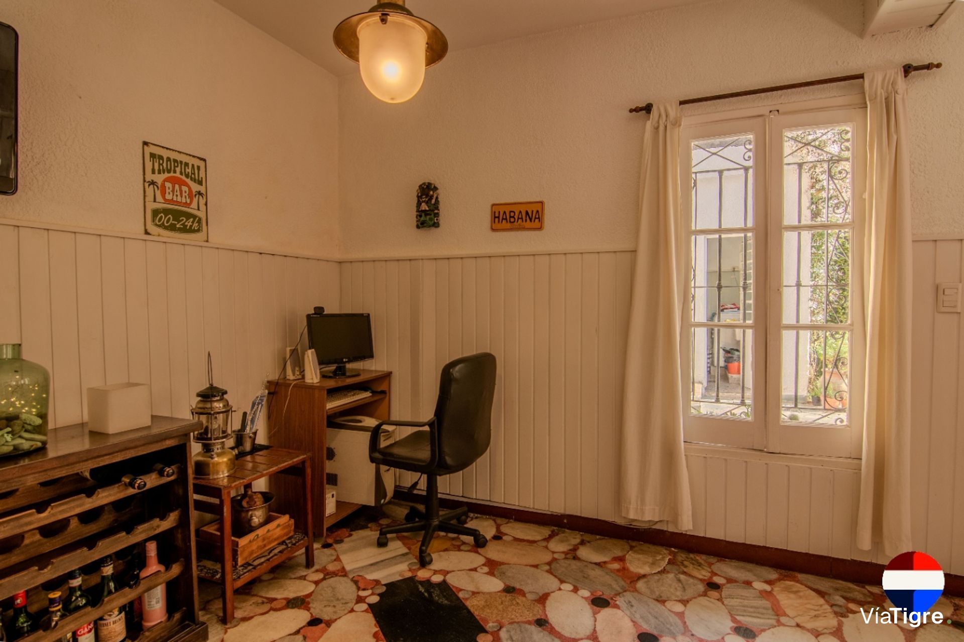 Venta Olivos 2 Casas C/ Pileta, Garaje + Local