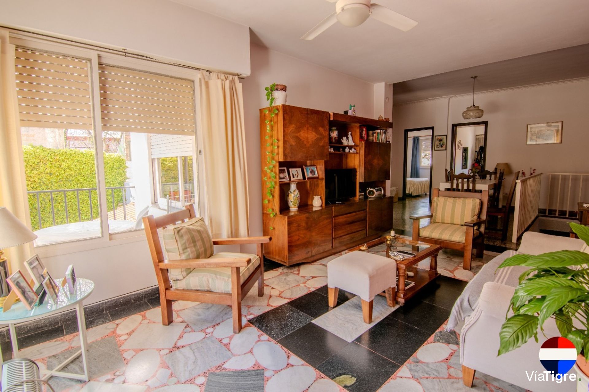 Venta Olivos 2 Casas C/ Pileta, Garaje + Local
