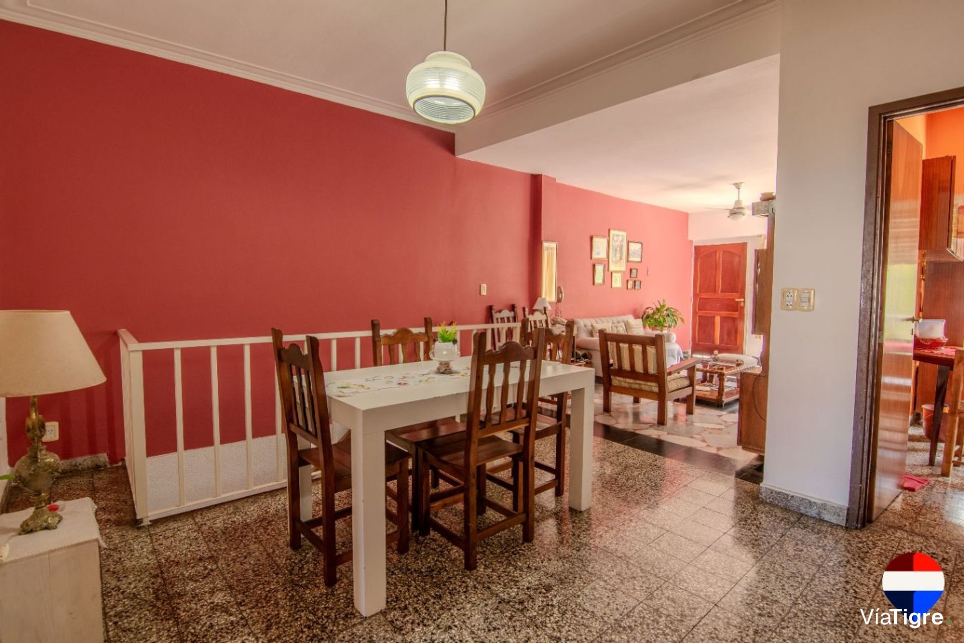 Venta Olivos 2 Casas C/ Pileta, Garaje + Local