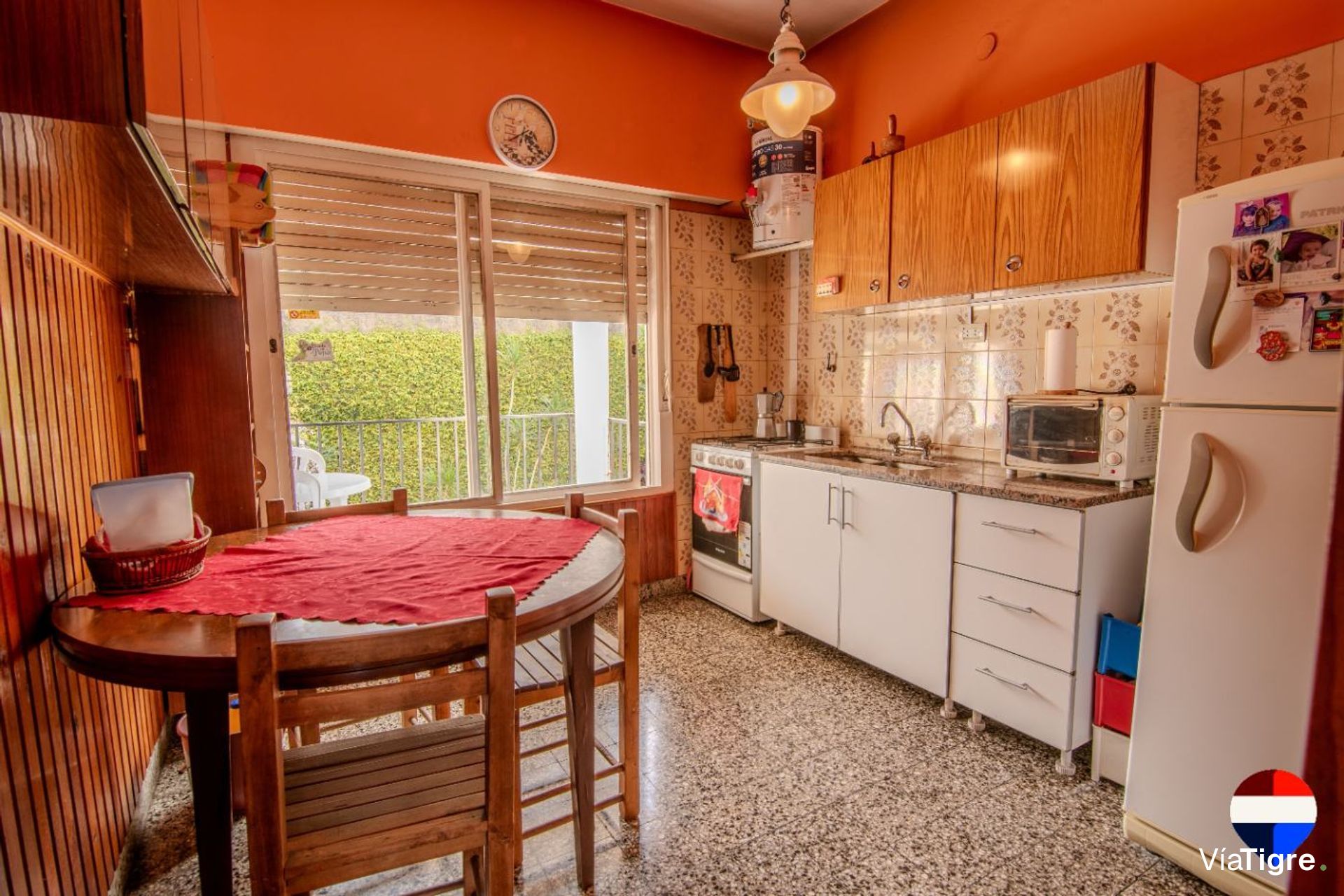 Venta Olivos 2 Casas C/ Pileta, Garaje + Local