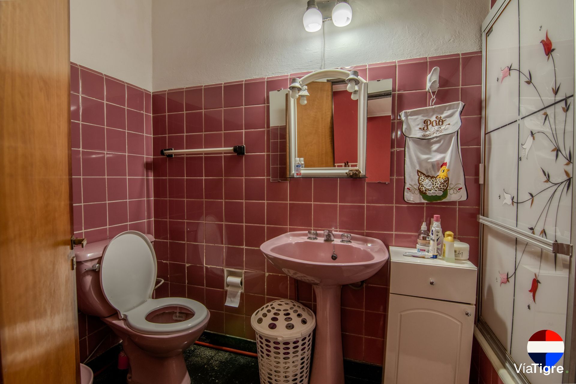 Venta Olivos 2 Casas C/ Pileta, Garaje + Local