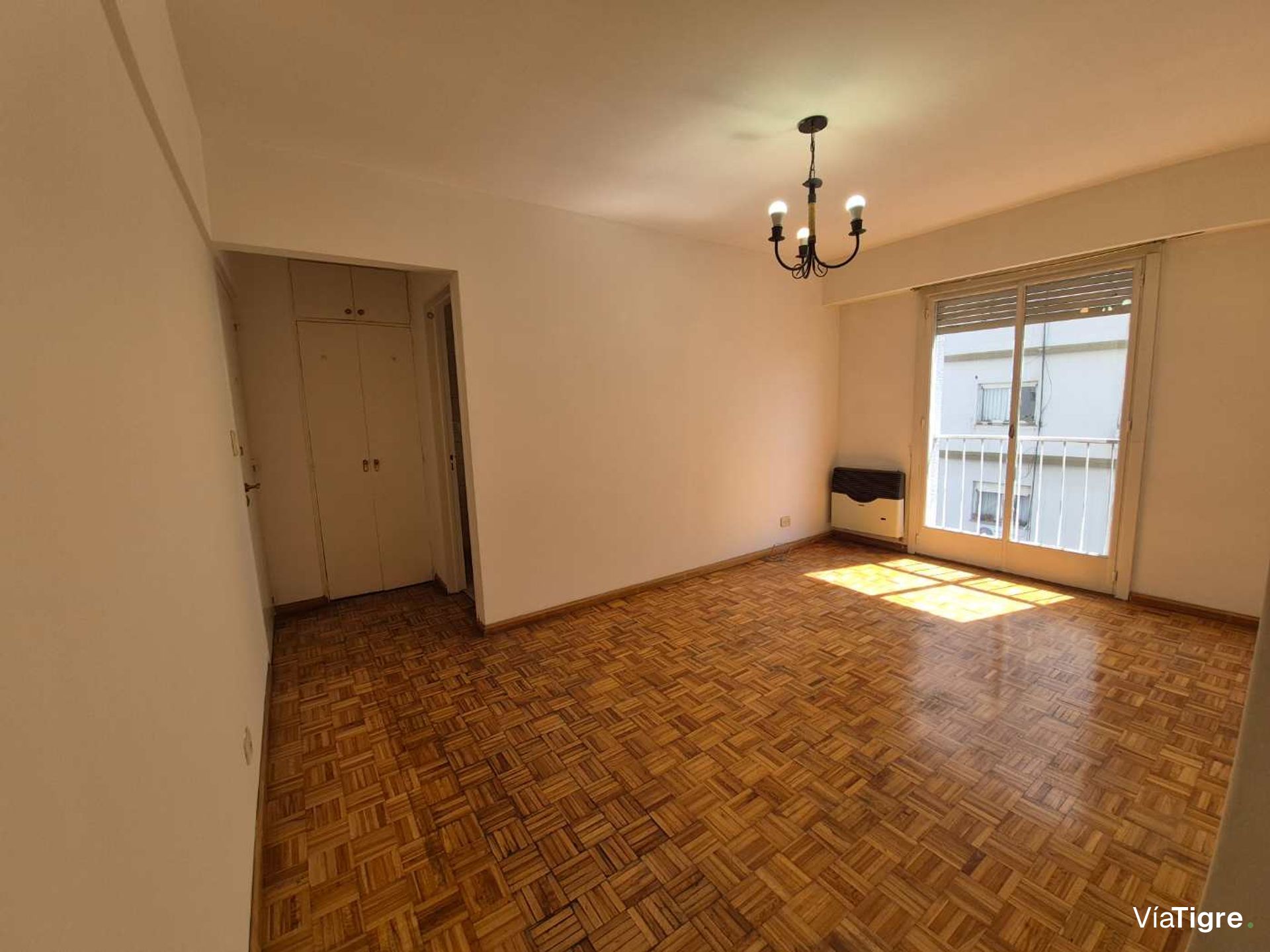 2 Amb. Olivos: Impecable, Luz y Pintado a Nuevo
