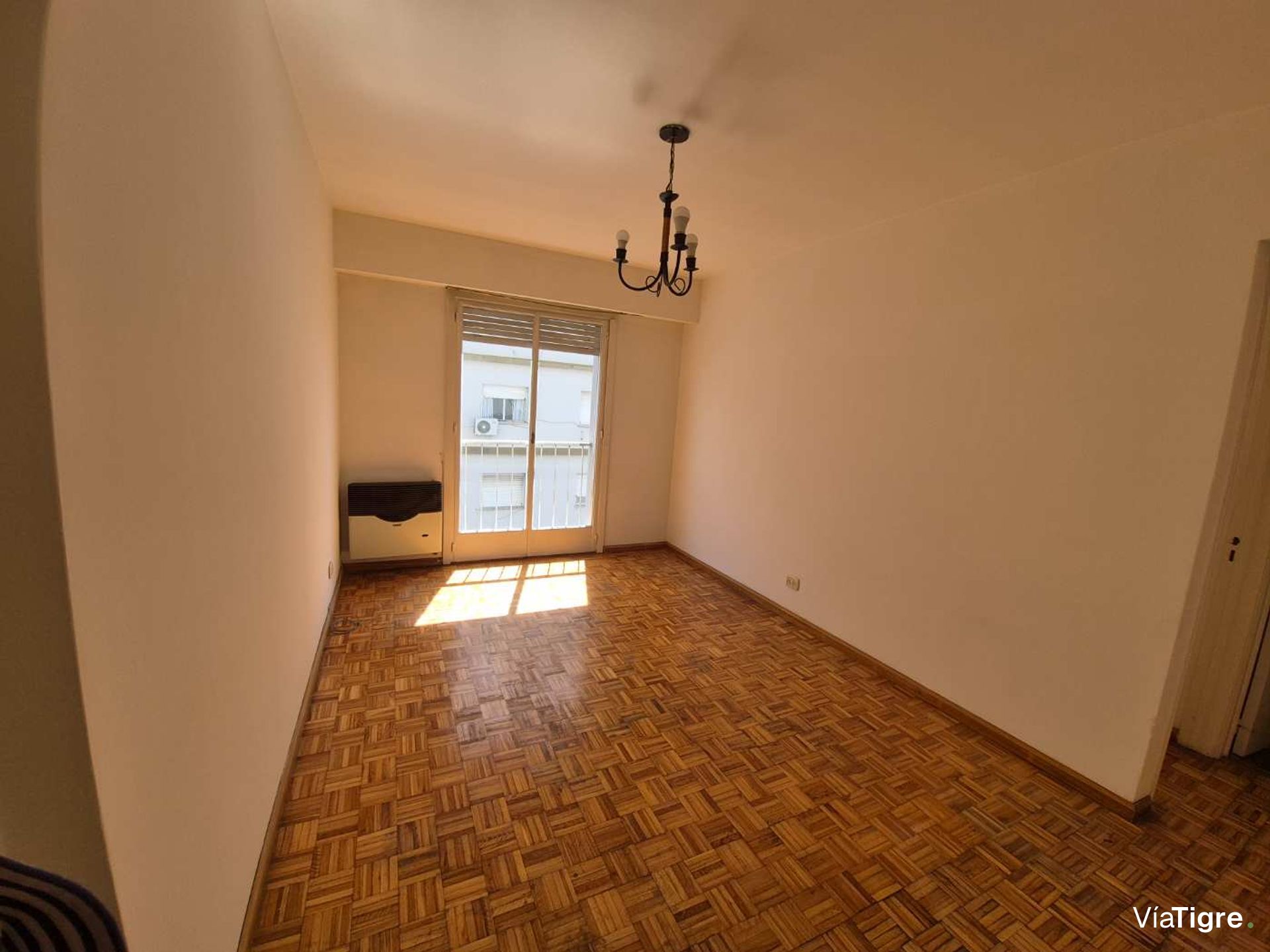 2 Amb. Olivos: Impecable, Luz y Pintado a Nuevo