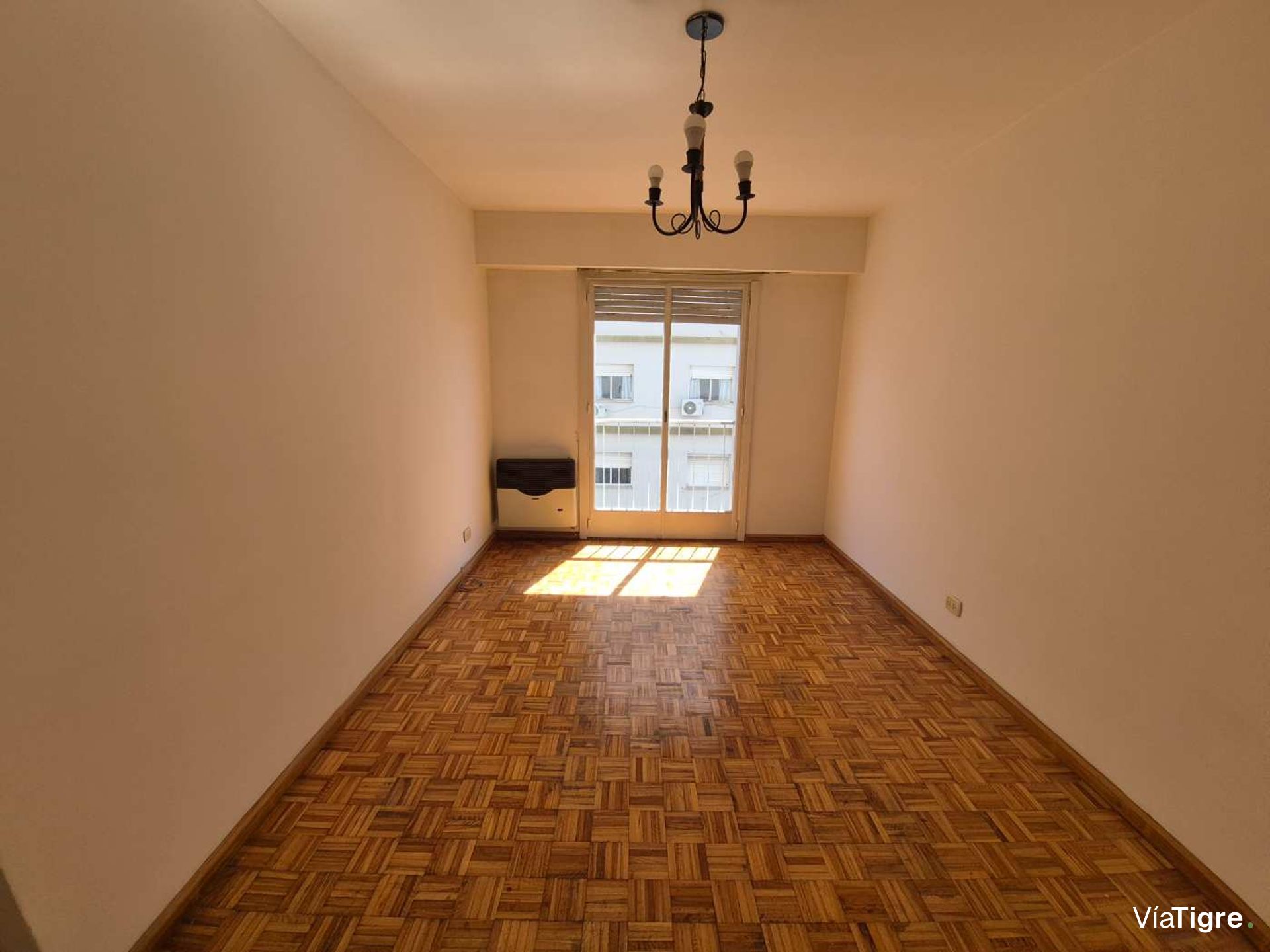2 Amb. Olivos: Impecable, Luz y Pintado a Nuevo