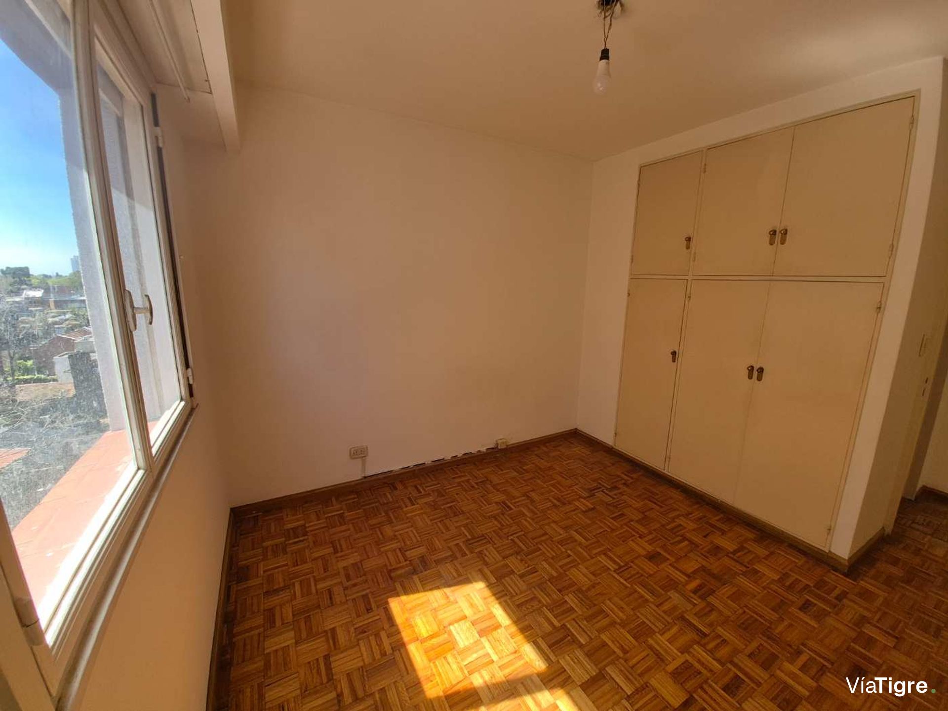 2 Amb. Olivos: Impecable, Luz y Pintado a Nuevo
