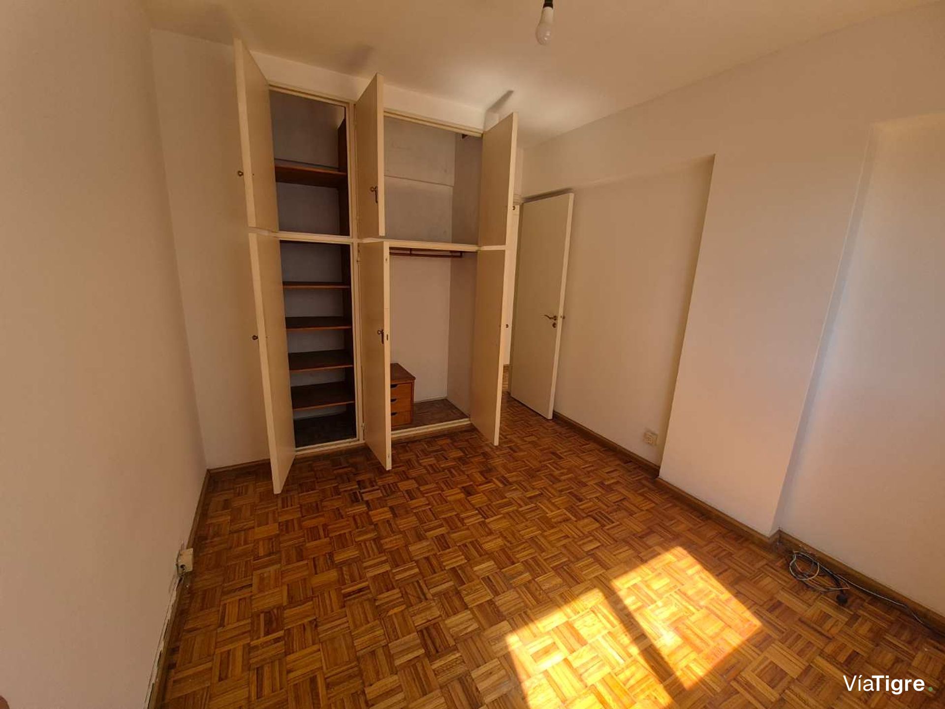 2 Amb. Olivos: Impecable, Luz y Pintado a Nuevo