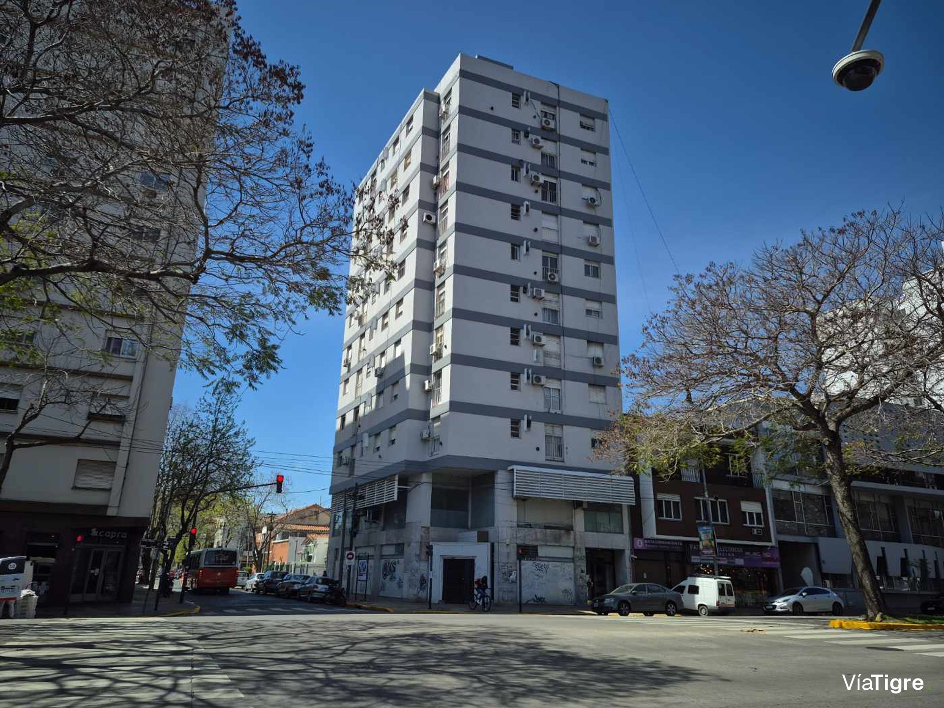 2 Amb. Olivos: Impecable, Luz y Pintado a Nuevo
