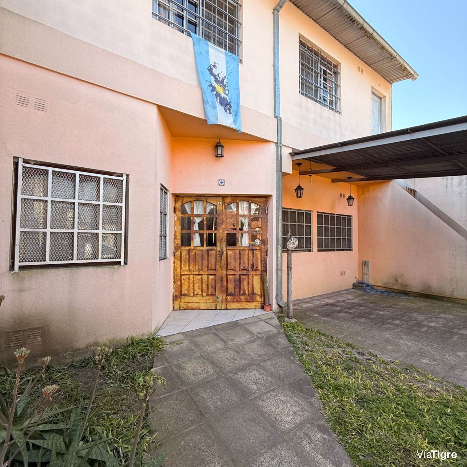 Venta casa 4 habitaciones con salon Villa Adelina