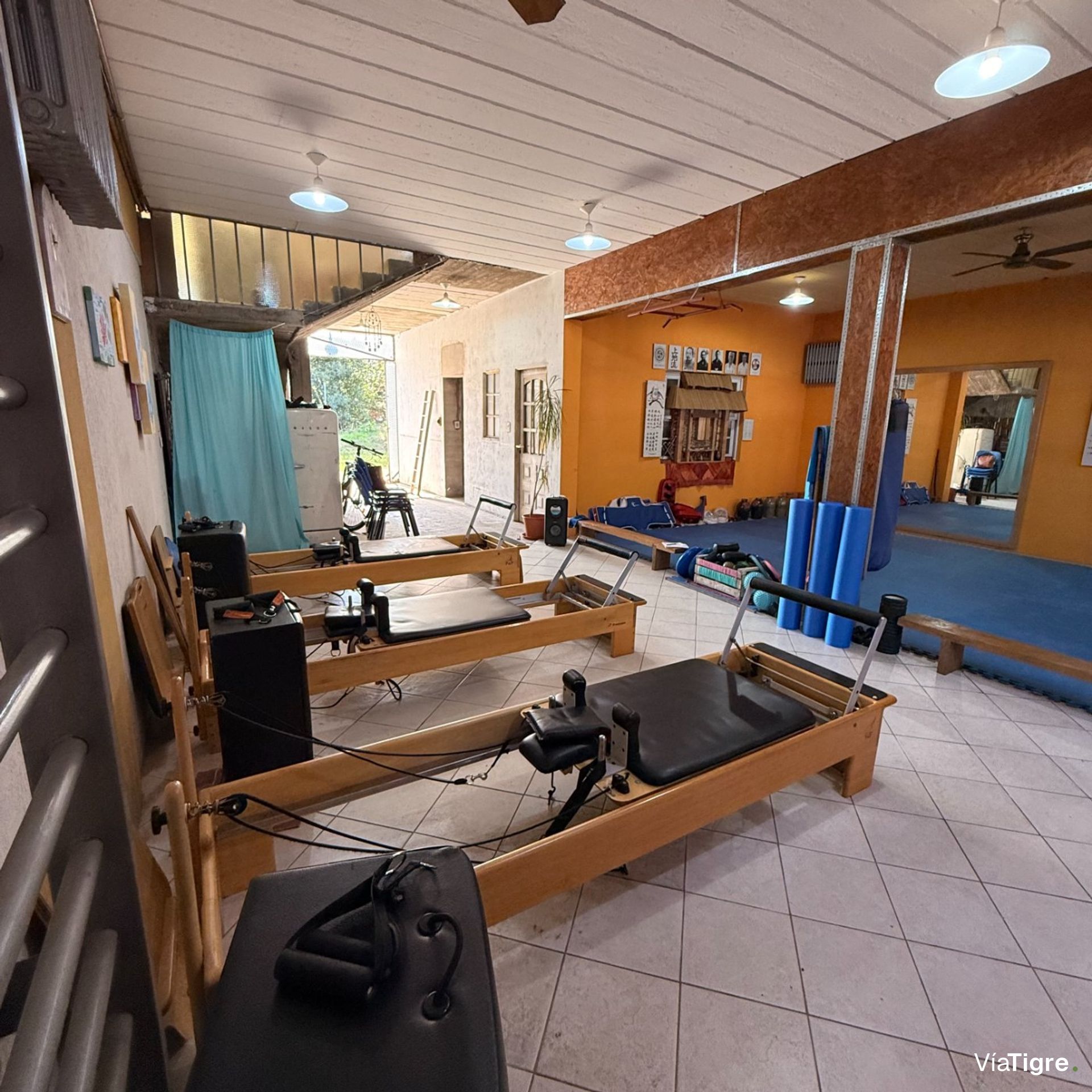 Venta casa 4 habitaciones con salon Villa Adelina