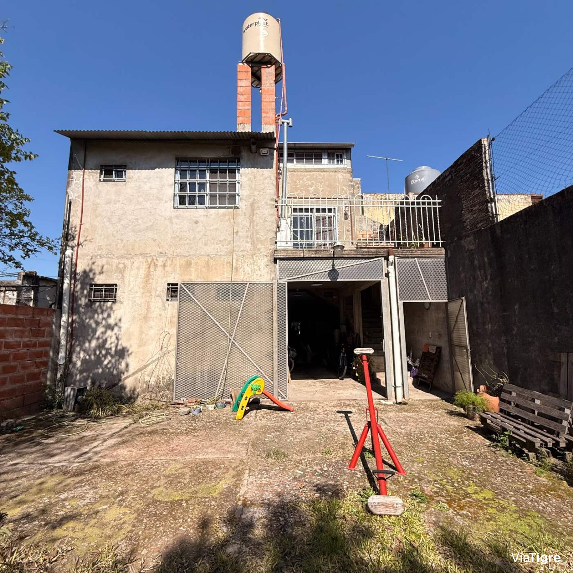 Venta casa 4 habitaciones con salon Villa Adelina