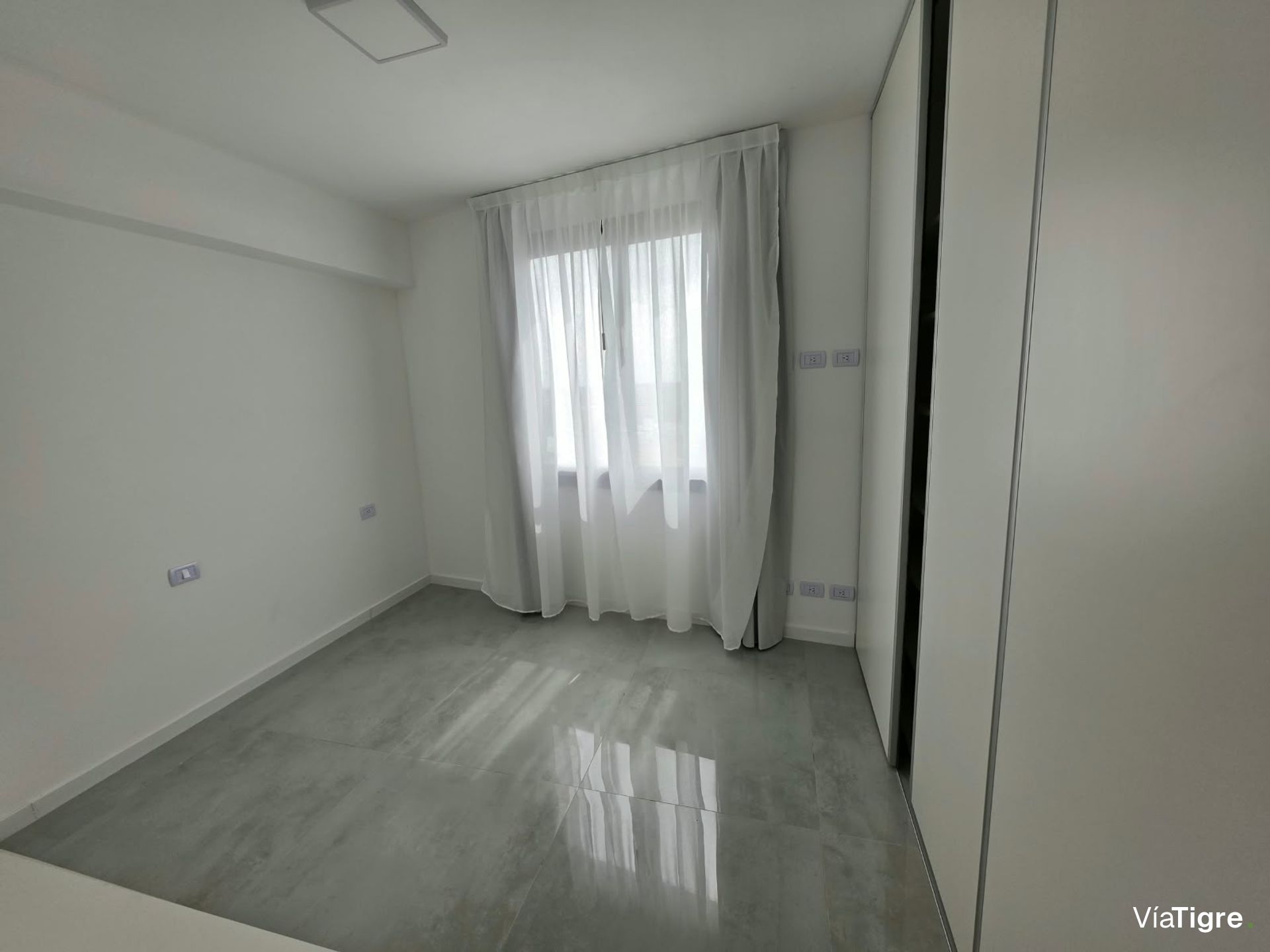Alquiler dpto 3 amb Tigre, Brickell Boulevard coch