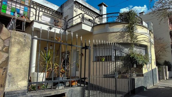 Venta Casa Olivos Pileta Jardin Cochera