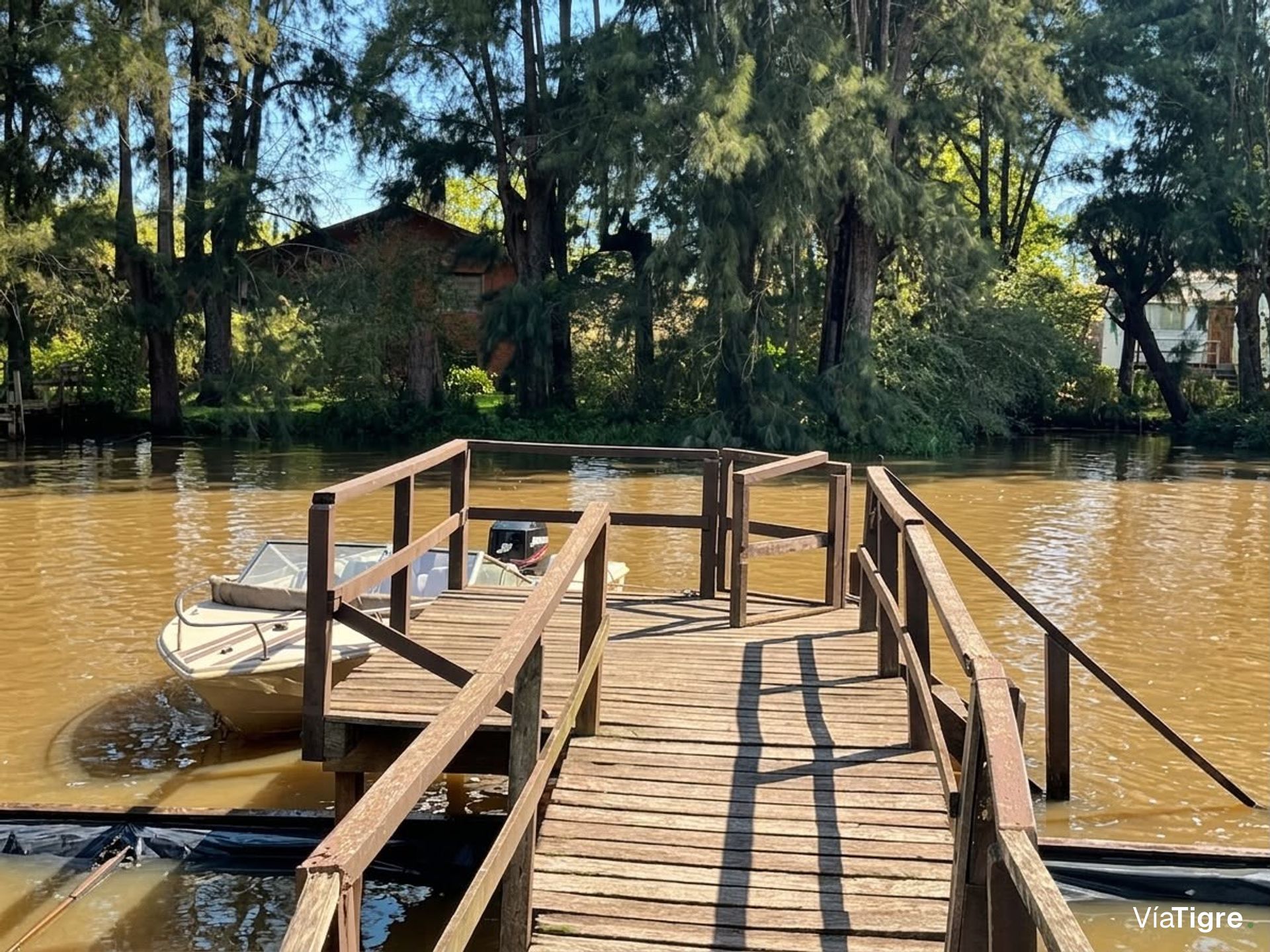 VENTA CASA CON MUELLE PROPIO EN ISLA Tu DEL TIGRE