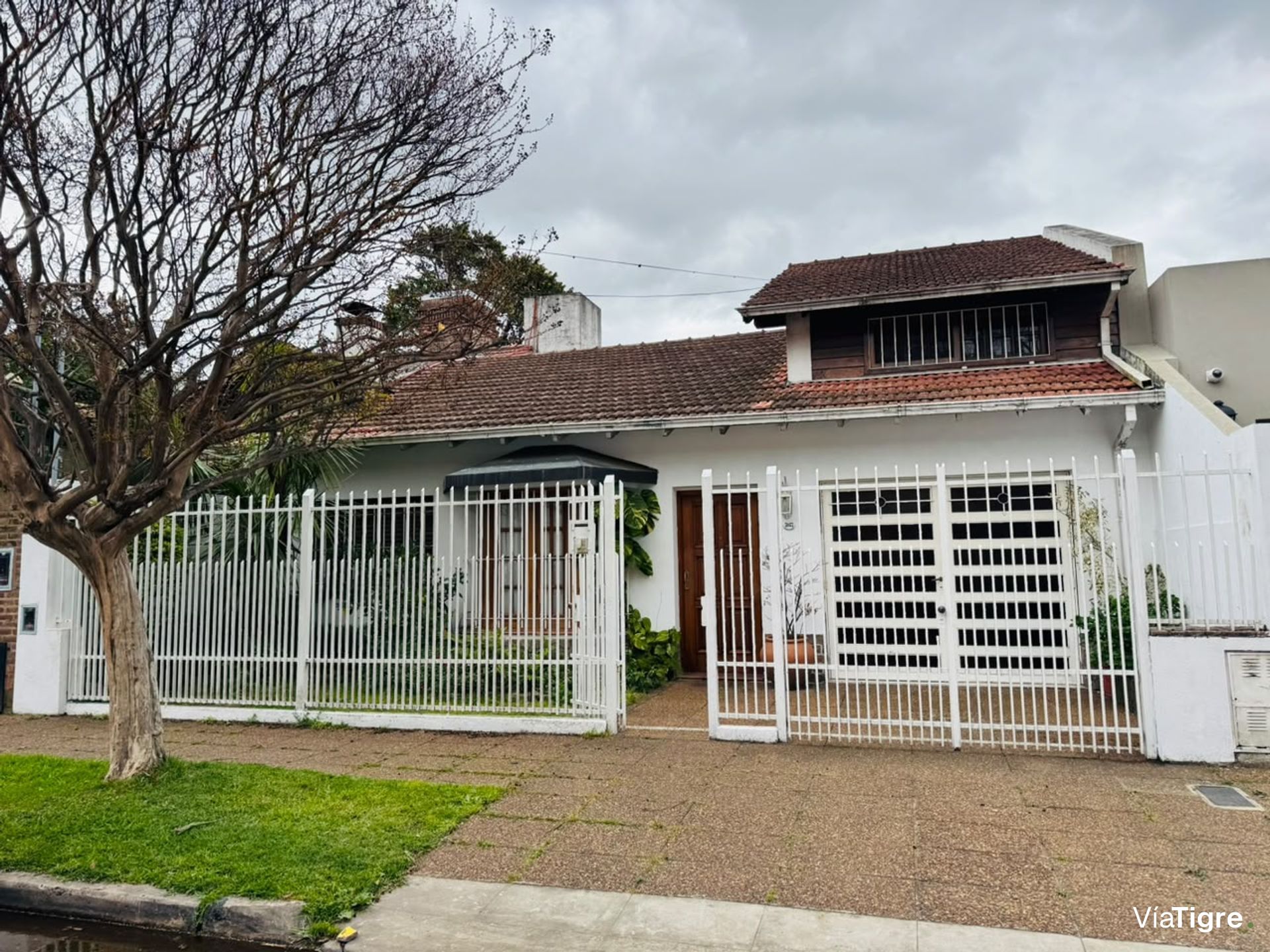 Casa En Venta/San Isidro/4 Amb/Jardín/Pileta