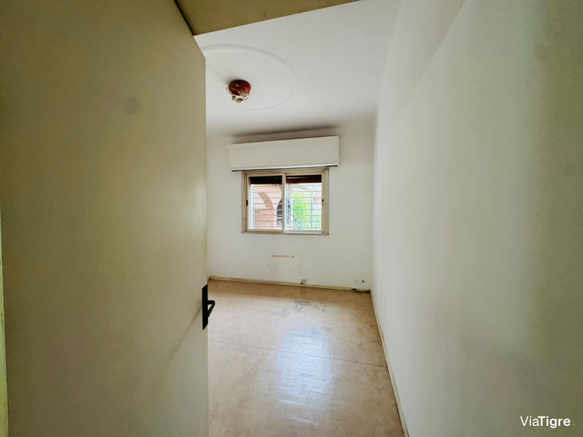 Casa En Venta/San Isidro/4 Amb/Jardín/Pileta