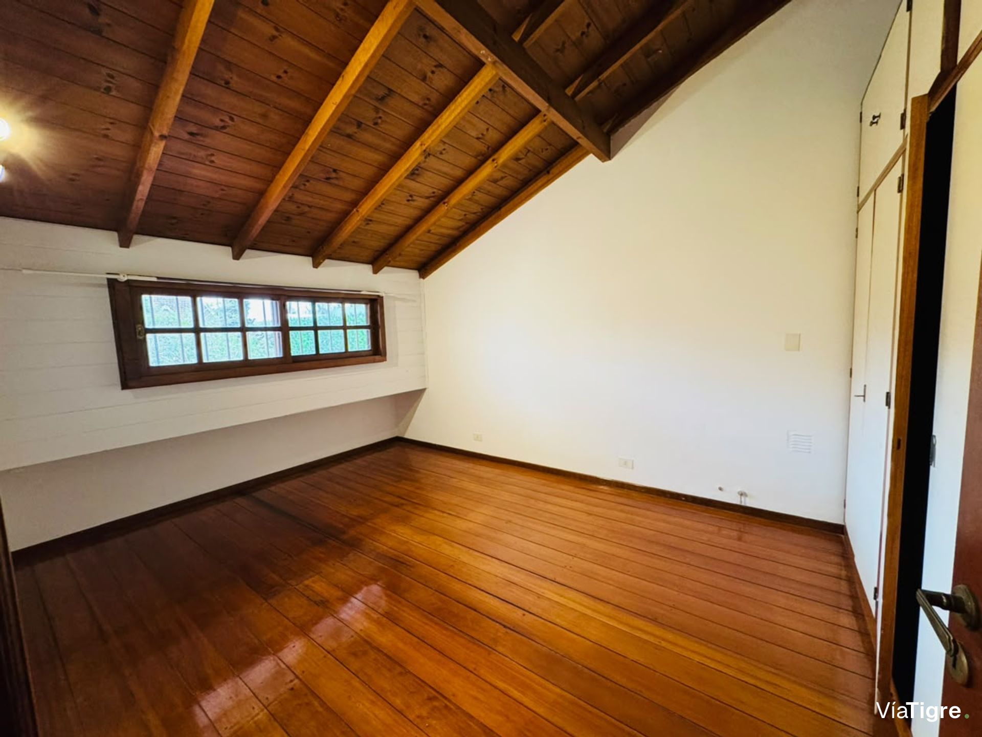 Casa En Venta/San Isidro/4 Amb/Jardín/Pileta