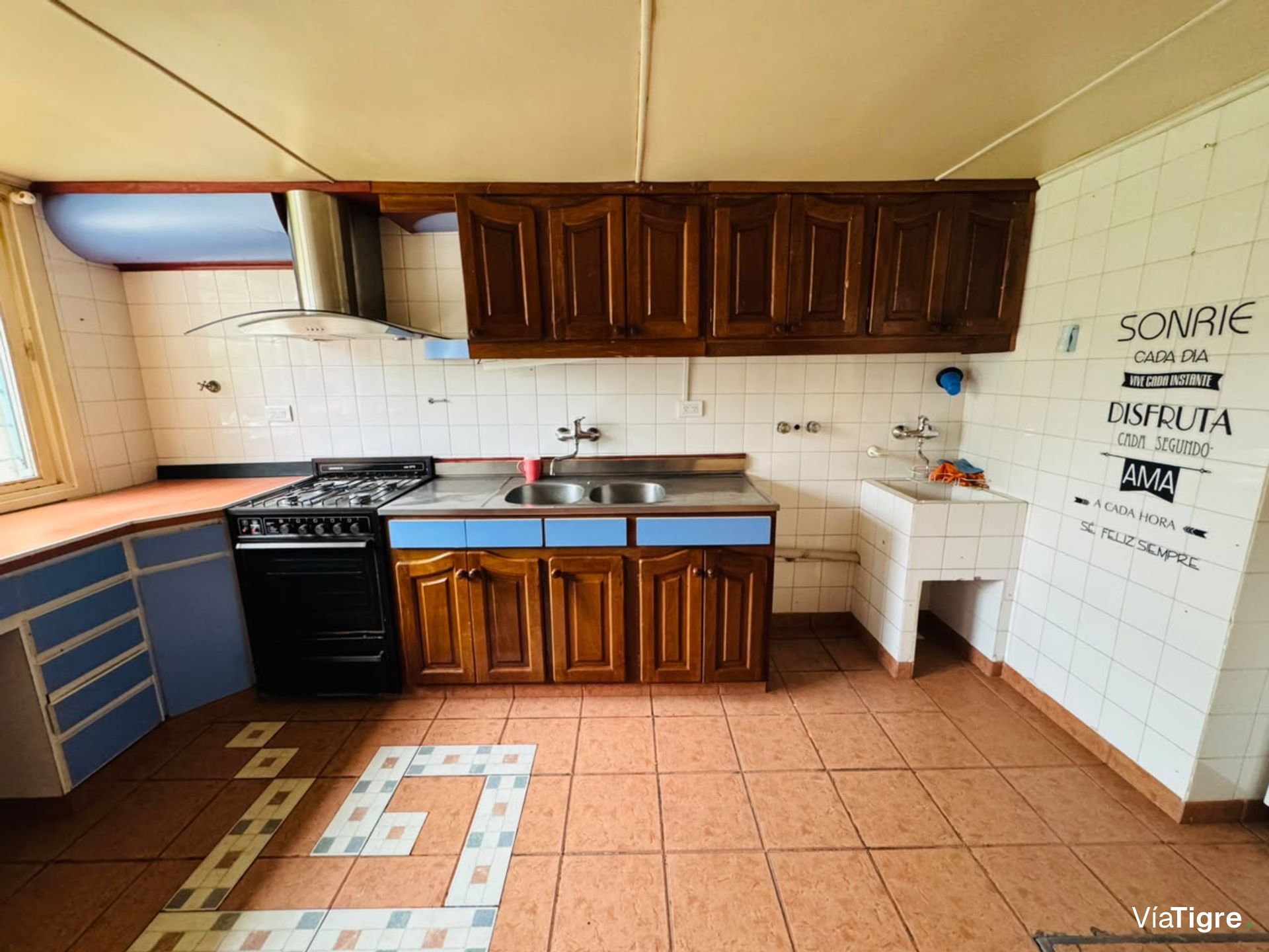 Casa En Venta/San Isidro/4 Amb/Jardín/Pileta