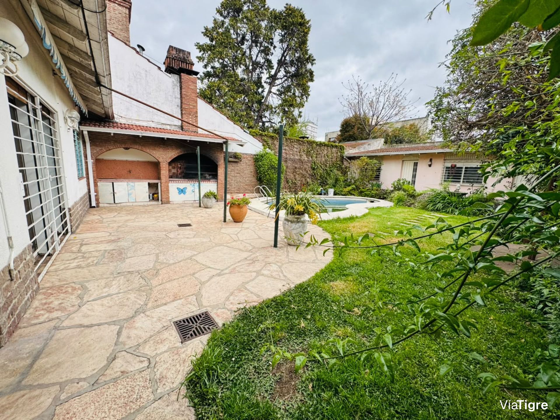 Casa En Venta/San Isidro/4 Amb/Jardín/Pileta