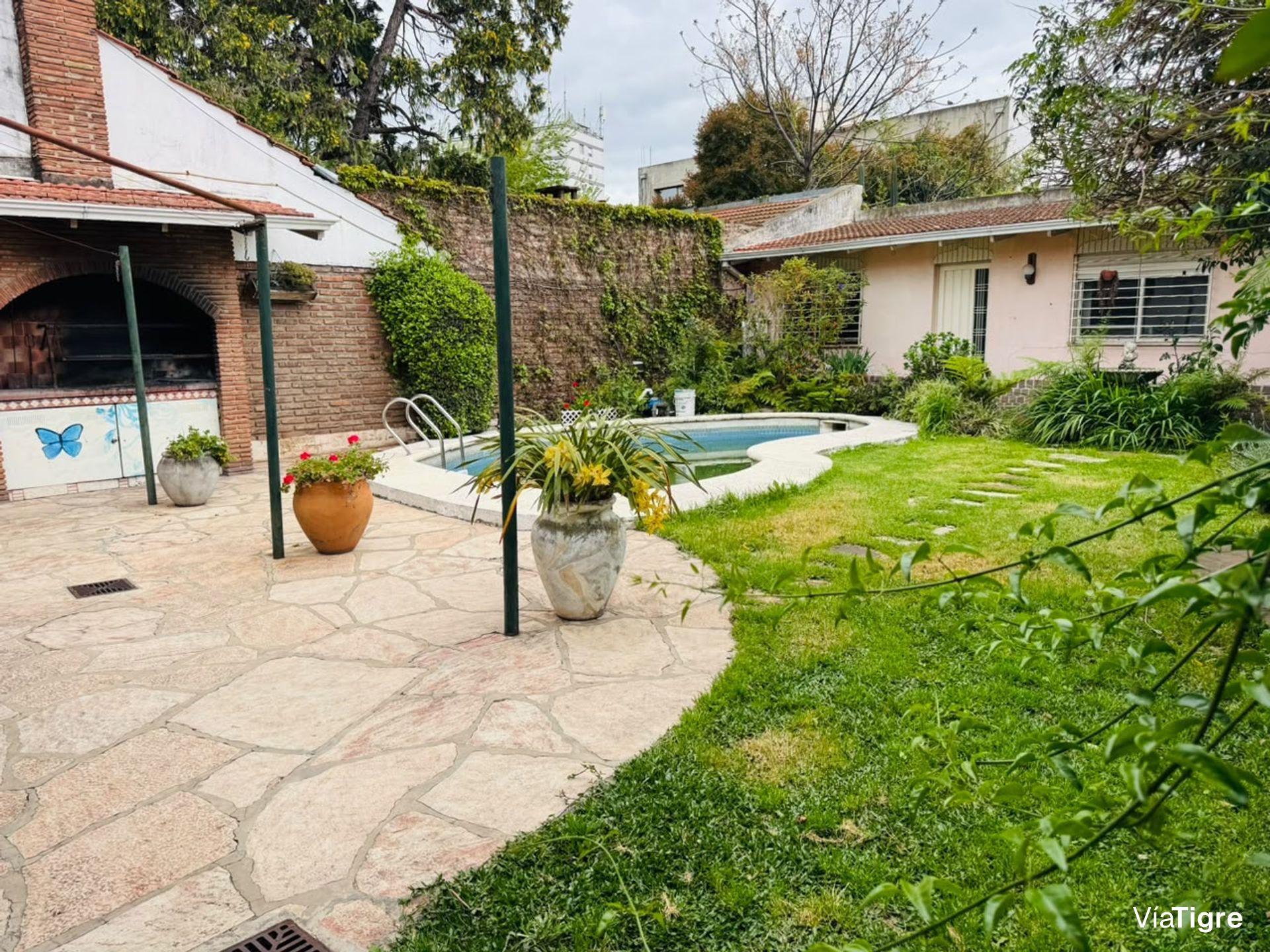 Casa En Venta/San Isidro/4 Amb/Jardín/Pileta