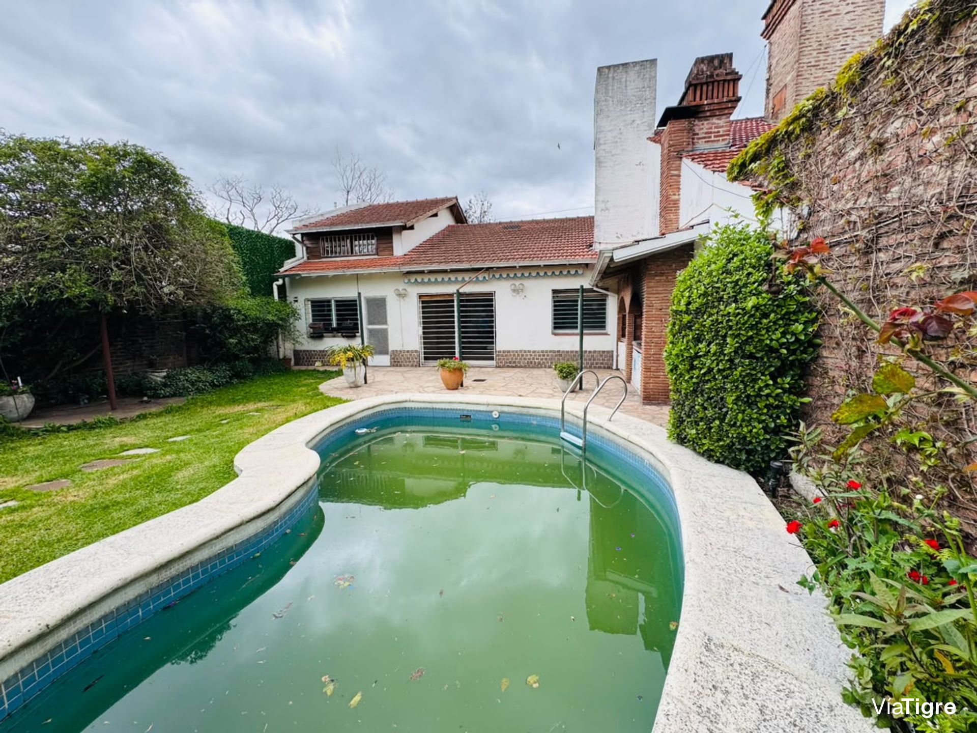 Casa En Venta/San Isidro/4 Amb/Jardín/Pileta