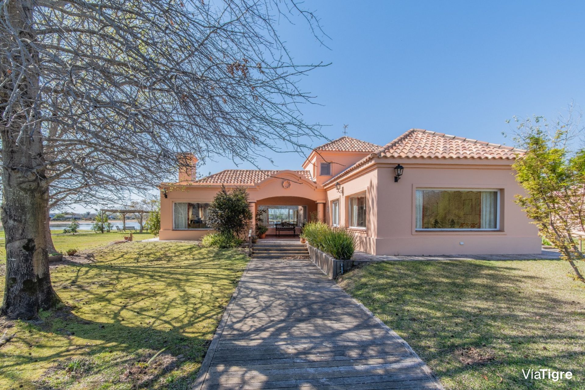 Casa 5 ambientes en venta en Isla del Este, Delta