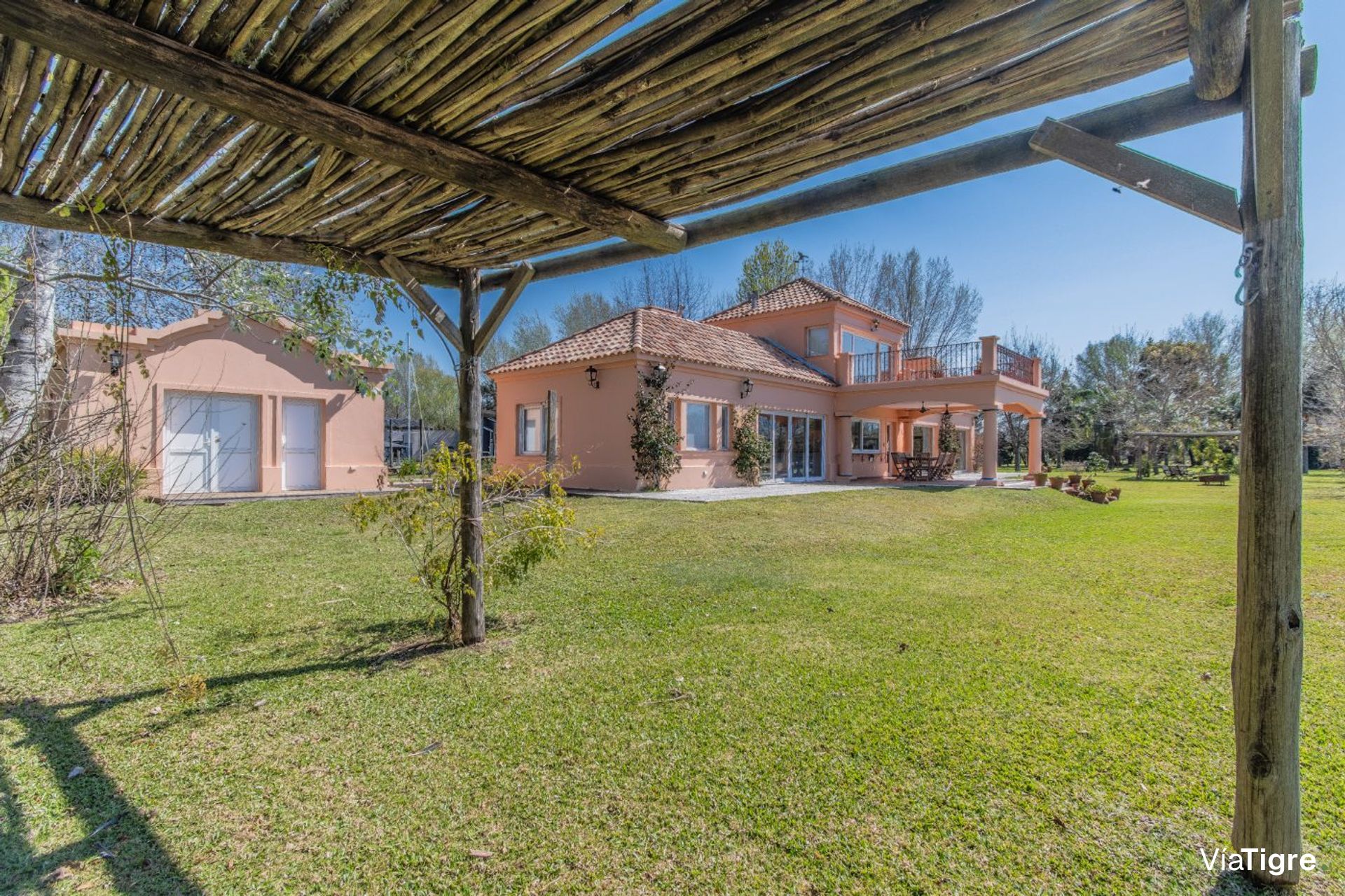 Casa 5 ambientes en venta en Isla del Este, Delta