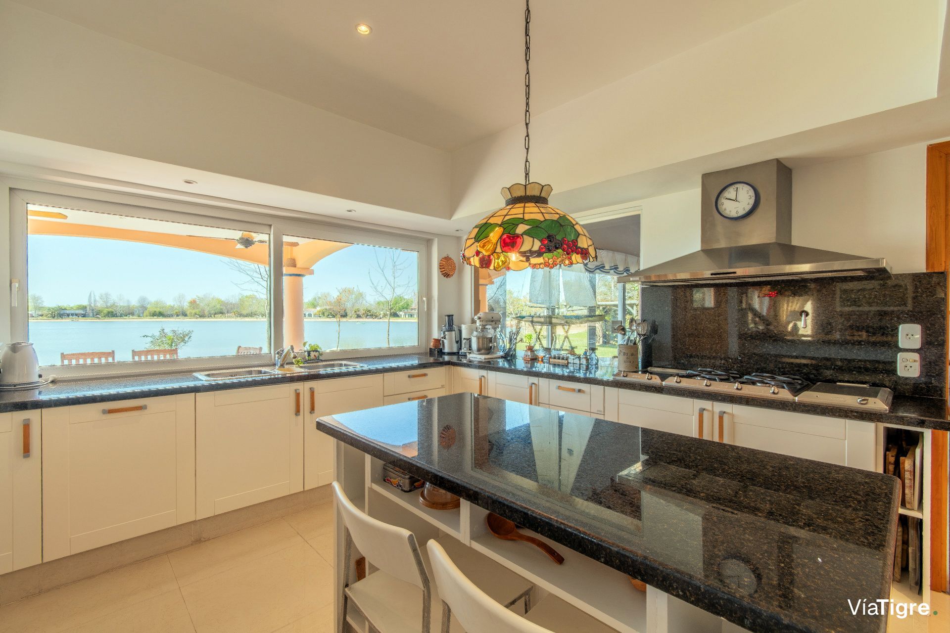 Casa 5 ambientes en venta en Isla del Este, Delta
