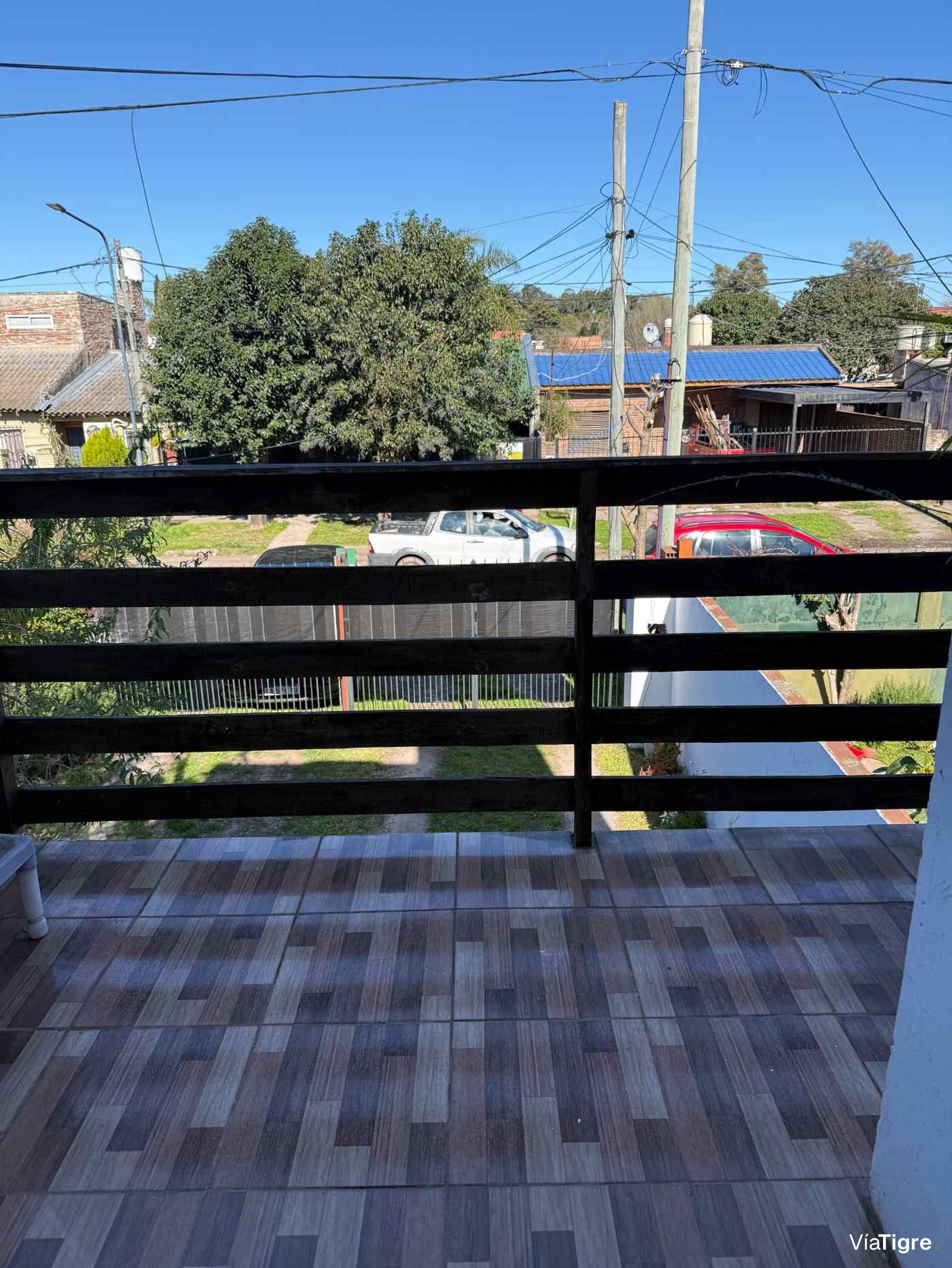 casa en venta en Benavidez con departamento