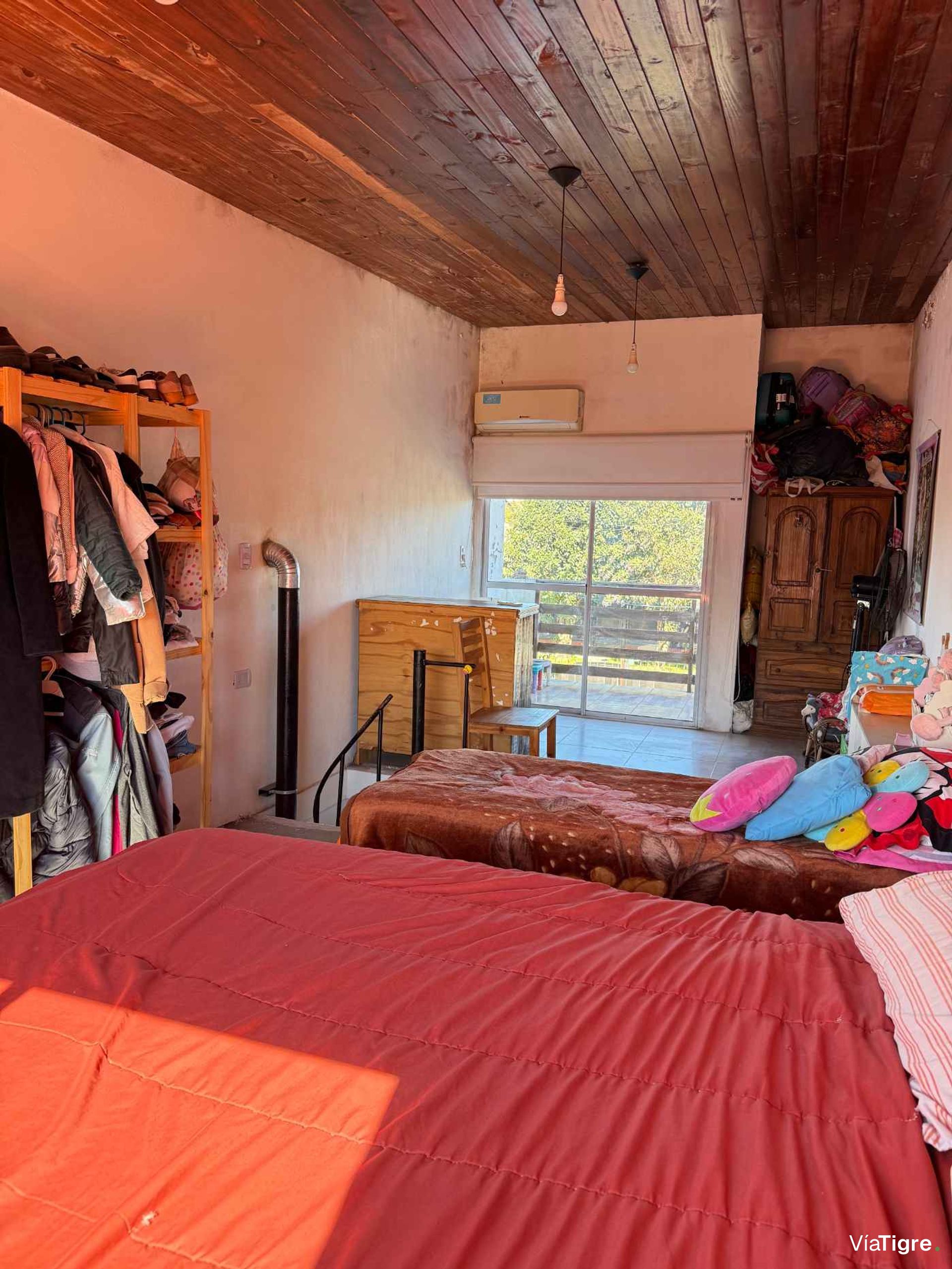 casa en venta en Benavidez con departamento