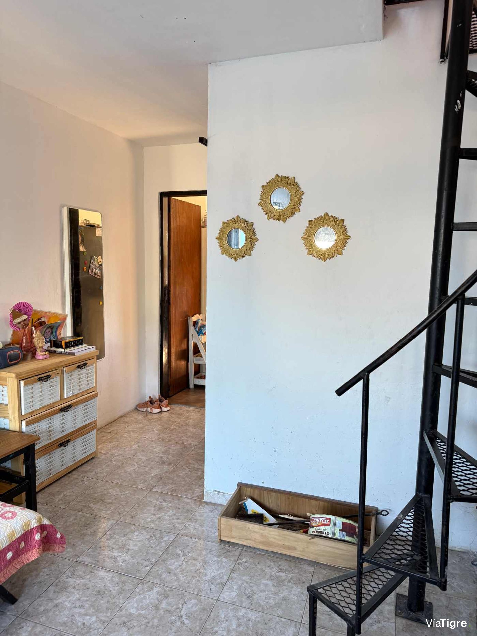 casa en venta en Benavidez con departamento