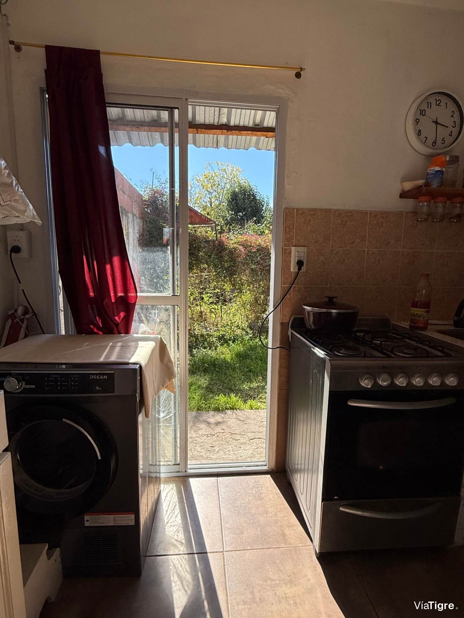 casa en venta en Benavidez con departamento