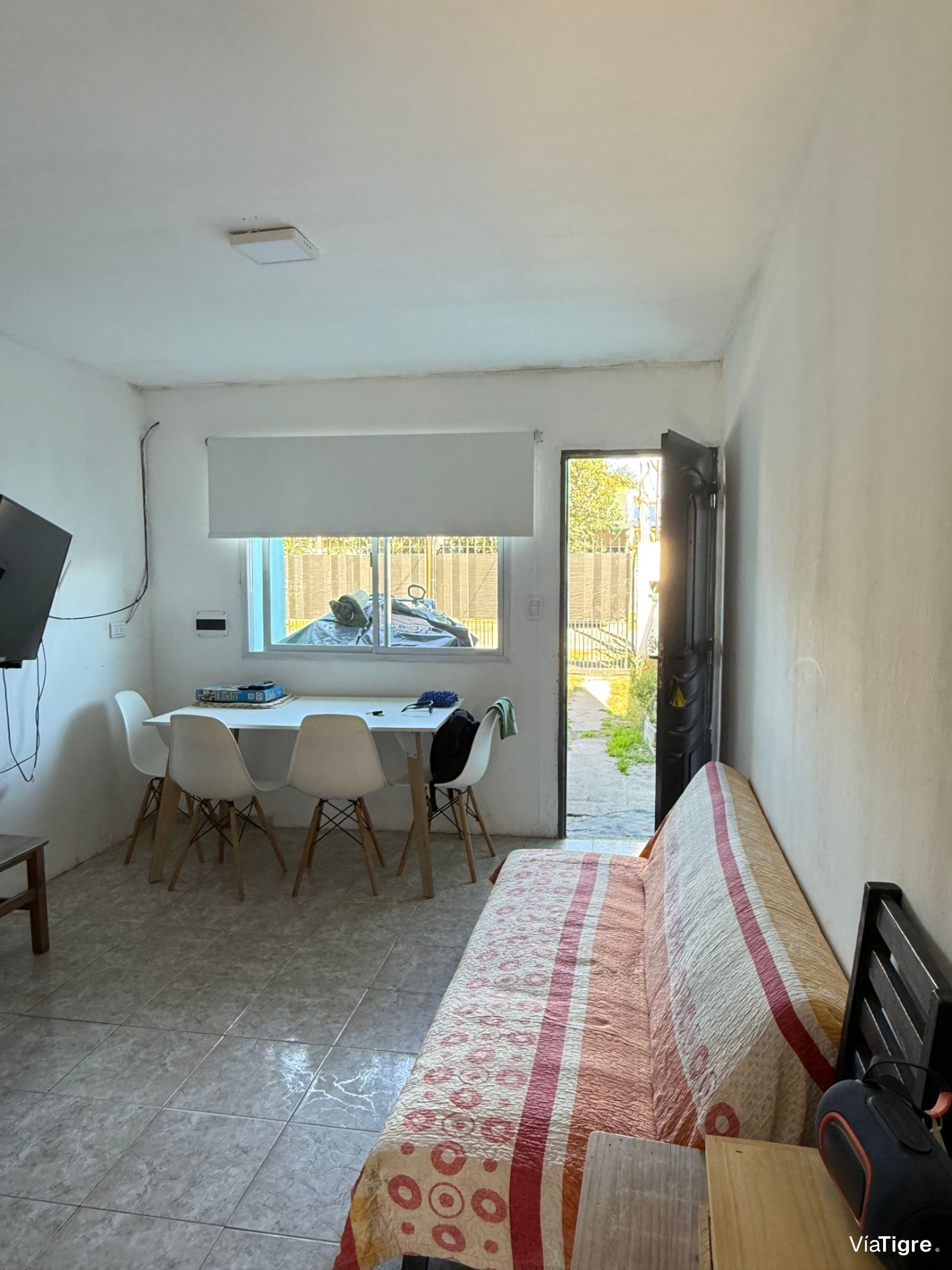 casa en venta en Benavidez con departamento