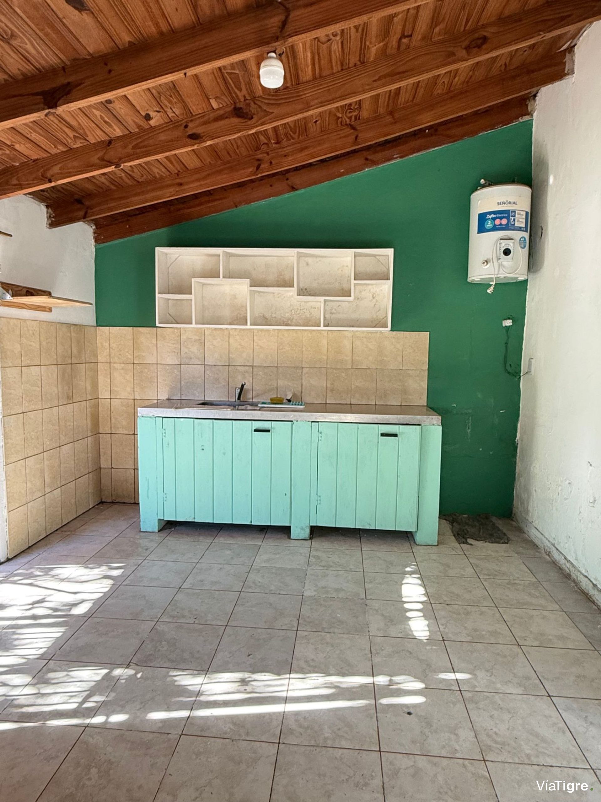 casa en venta en Benavidez con departamento
