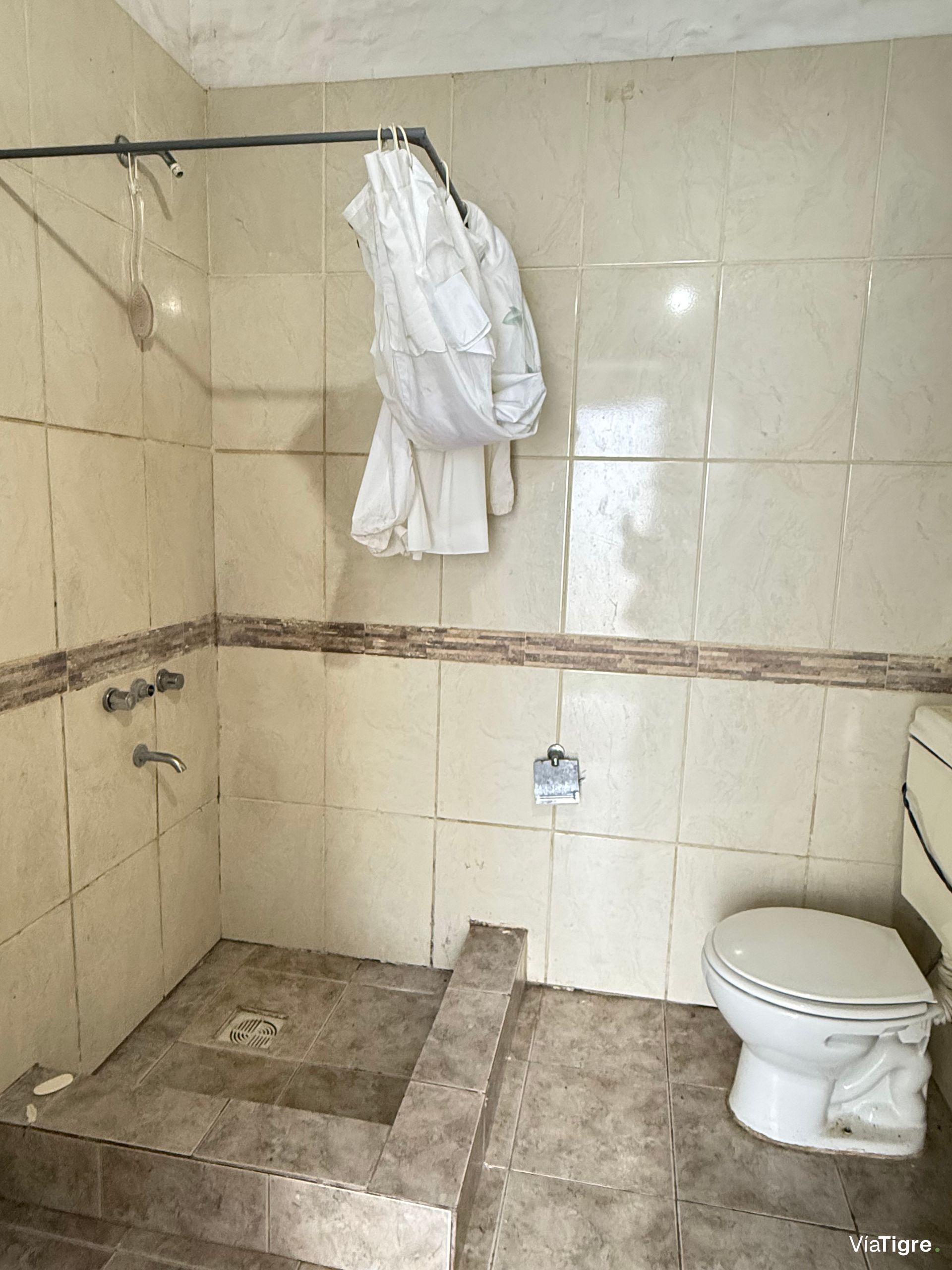 casa en venta en Benavidez con departamento