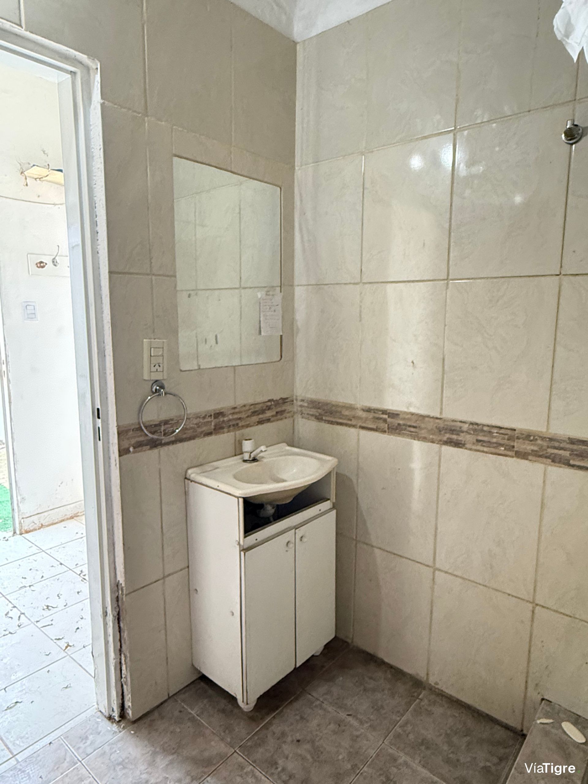 casa en venta en Benavidez con departamento