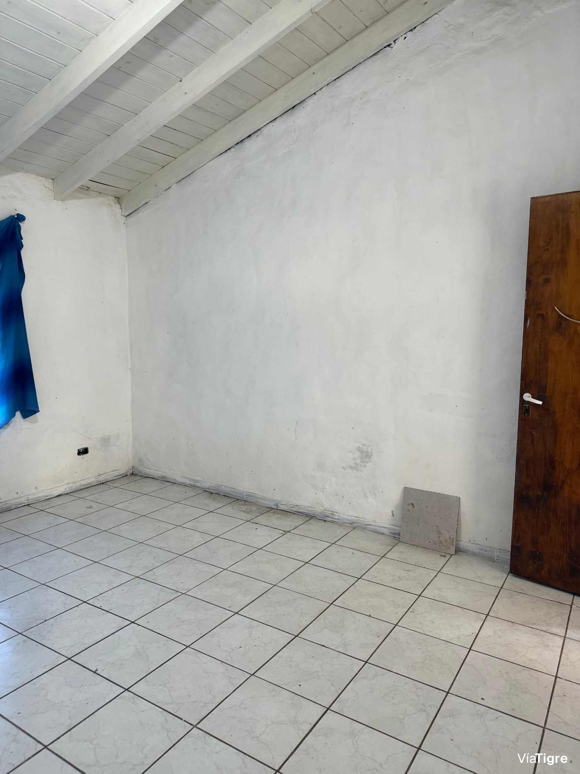 casa en venta en Benavidez con departamento
