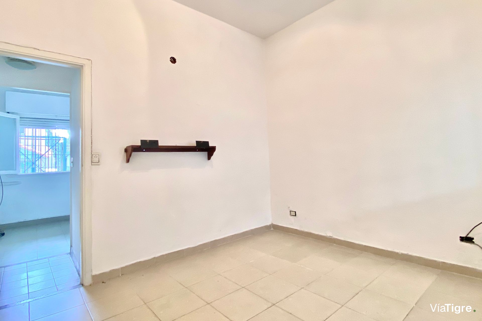 Venta PH a la calle con patio sin expensas Olivos