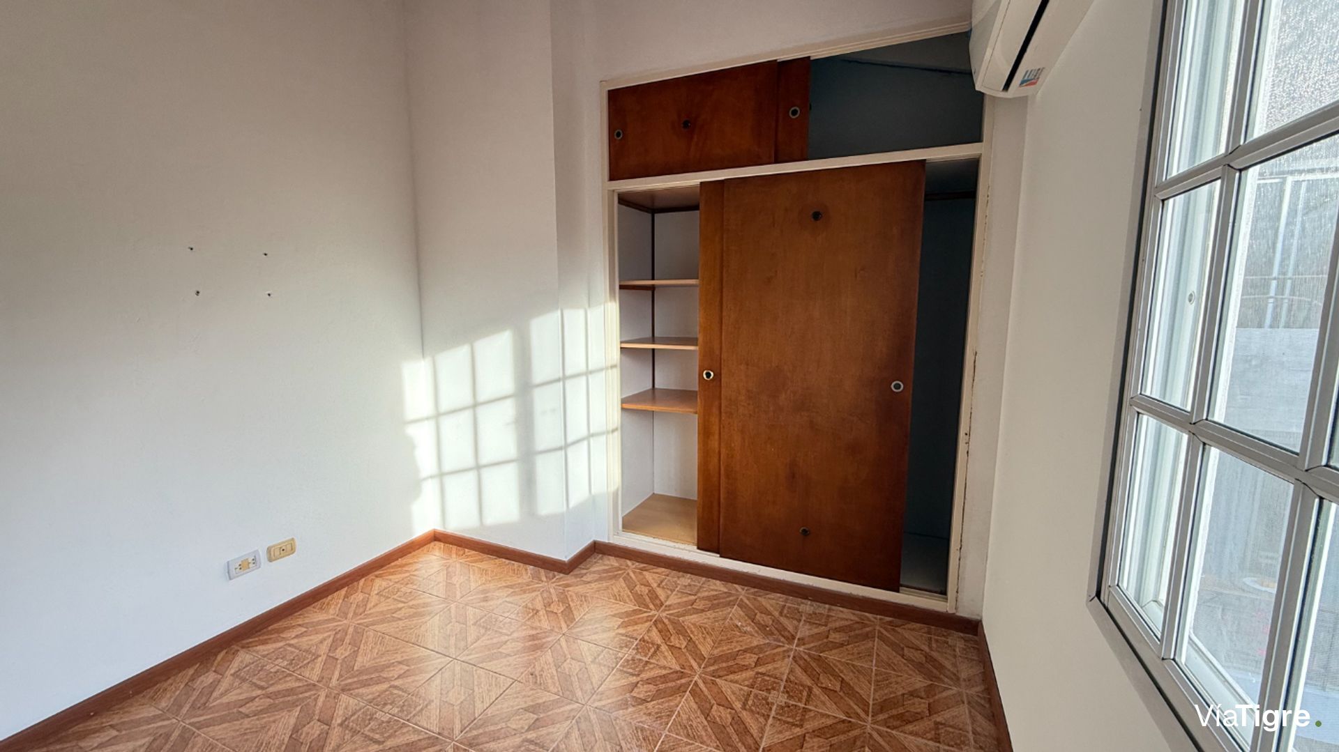 Alquier Olivos PH duplex 3 AMB con garage, patio