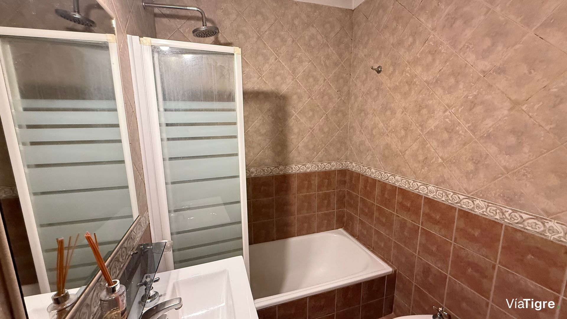Alquier Olivos PH duplex 3 AMB con garage, patio